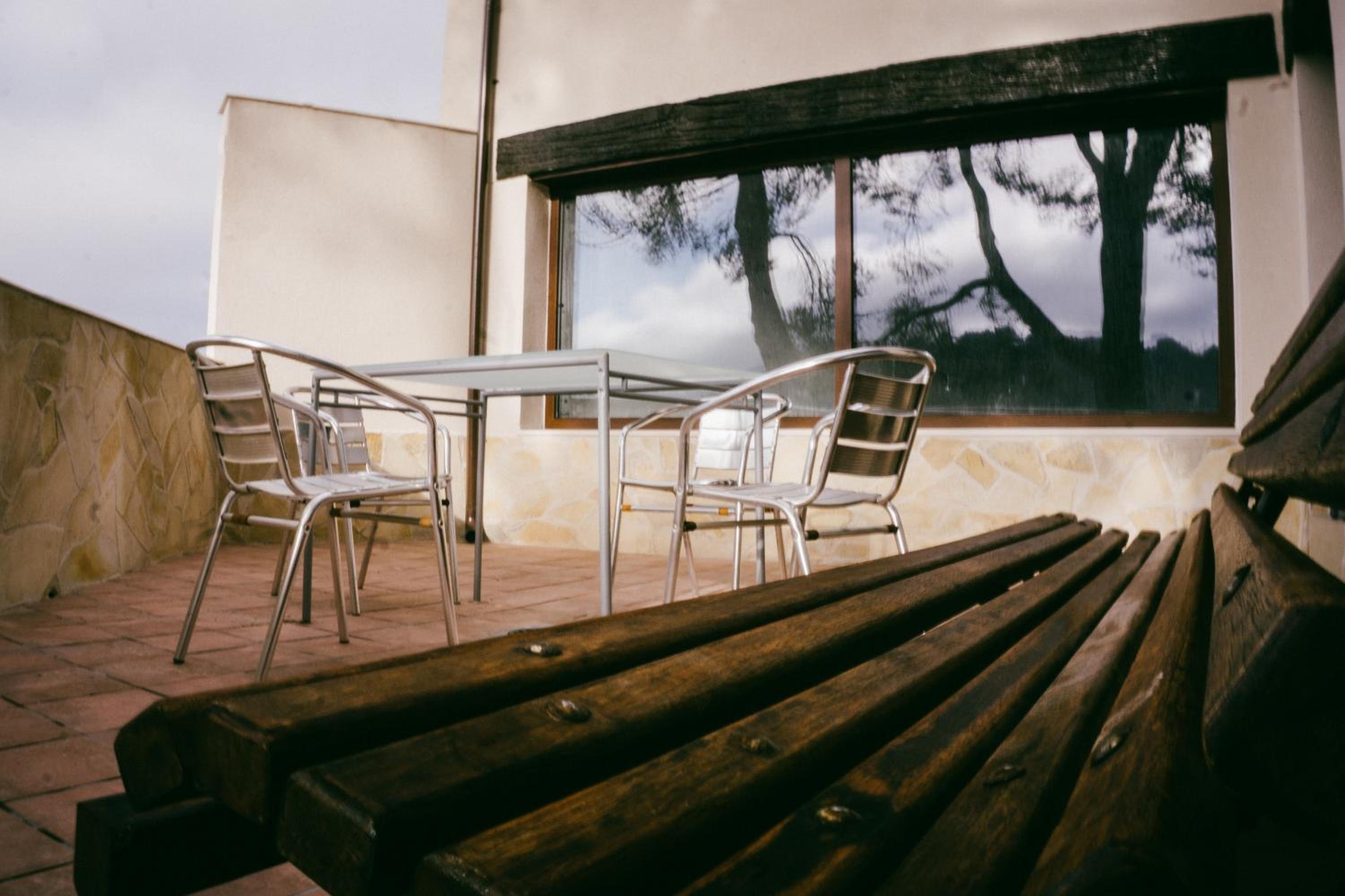 El Aprisco, con piscina climatizada en Hueva-Guadalajara