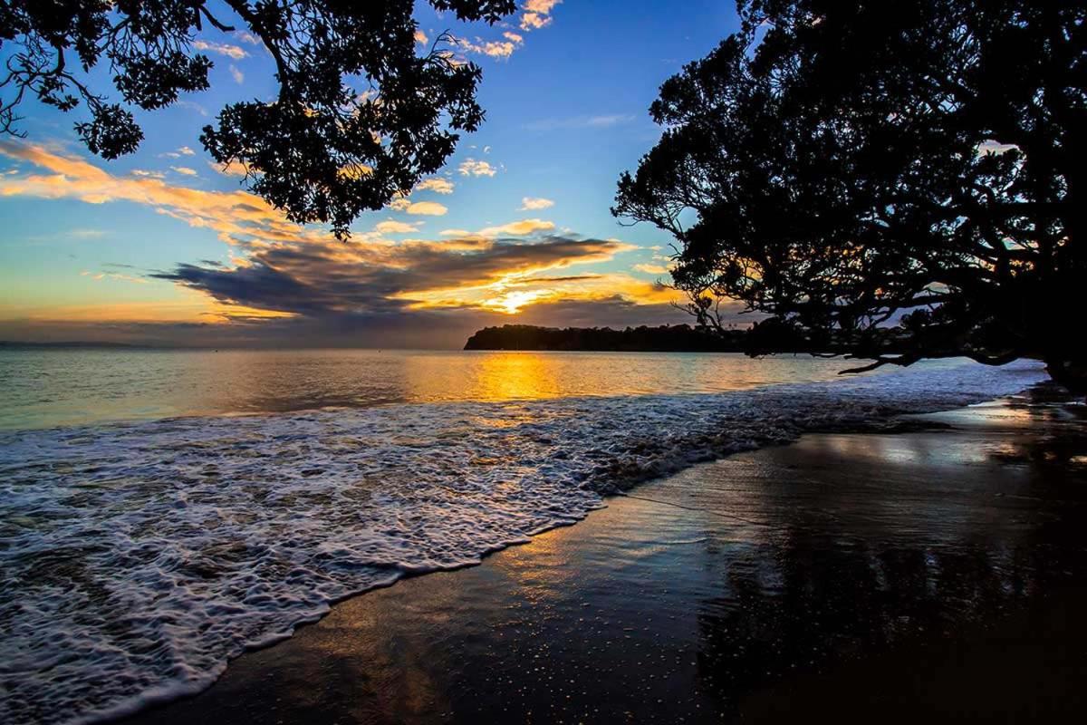 Stanmore Bay Beachfront Cottage view 3
