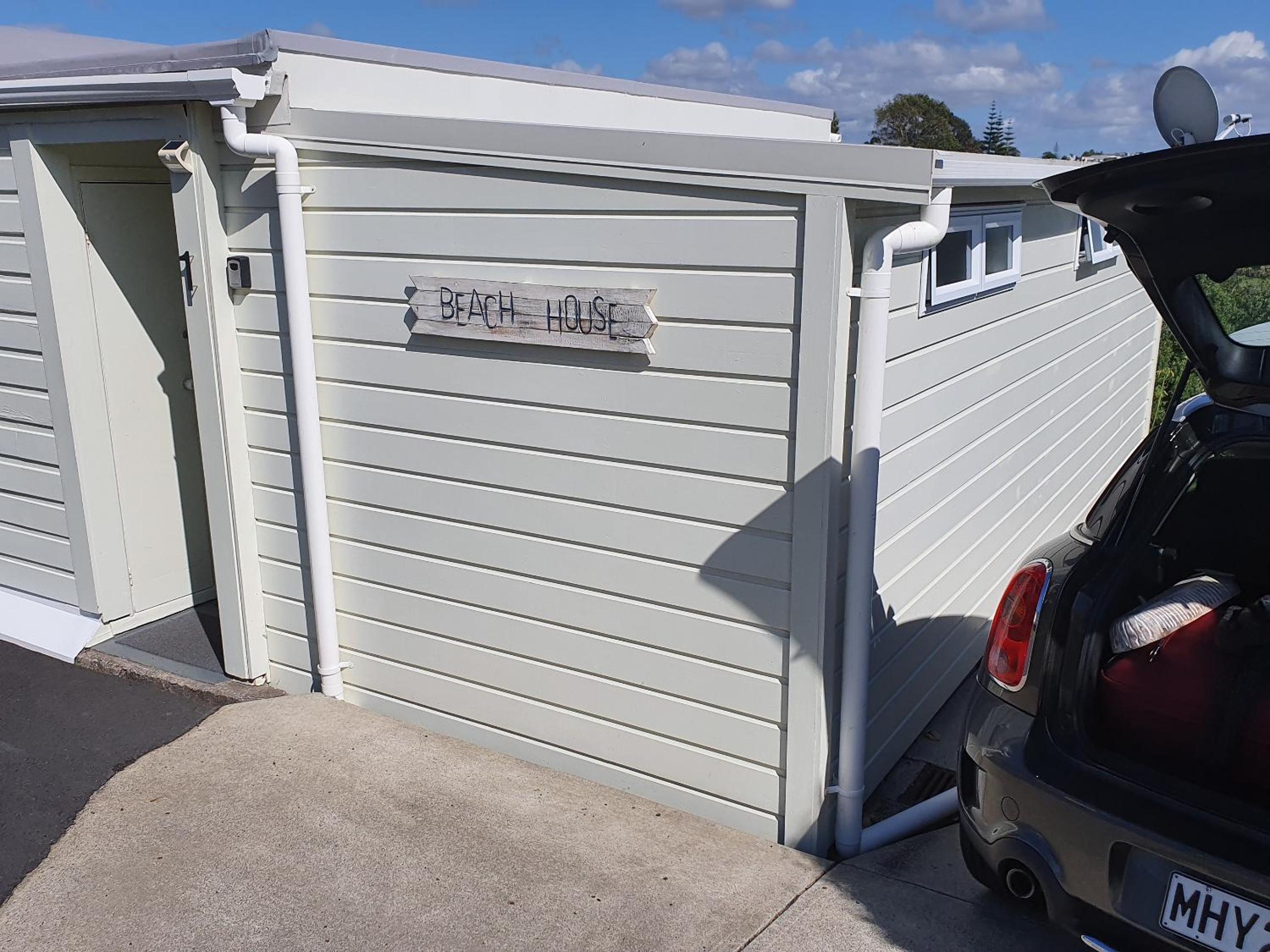 Stanmore Bay Beachfront Cottage view 2