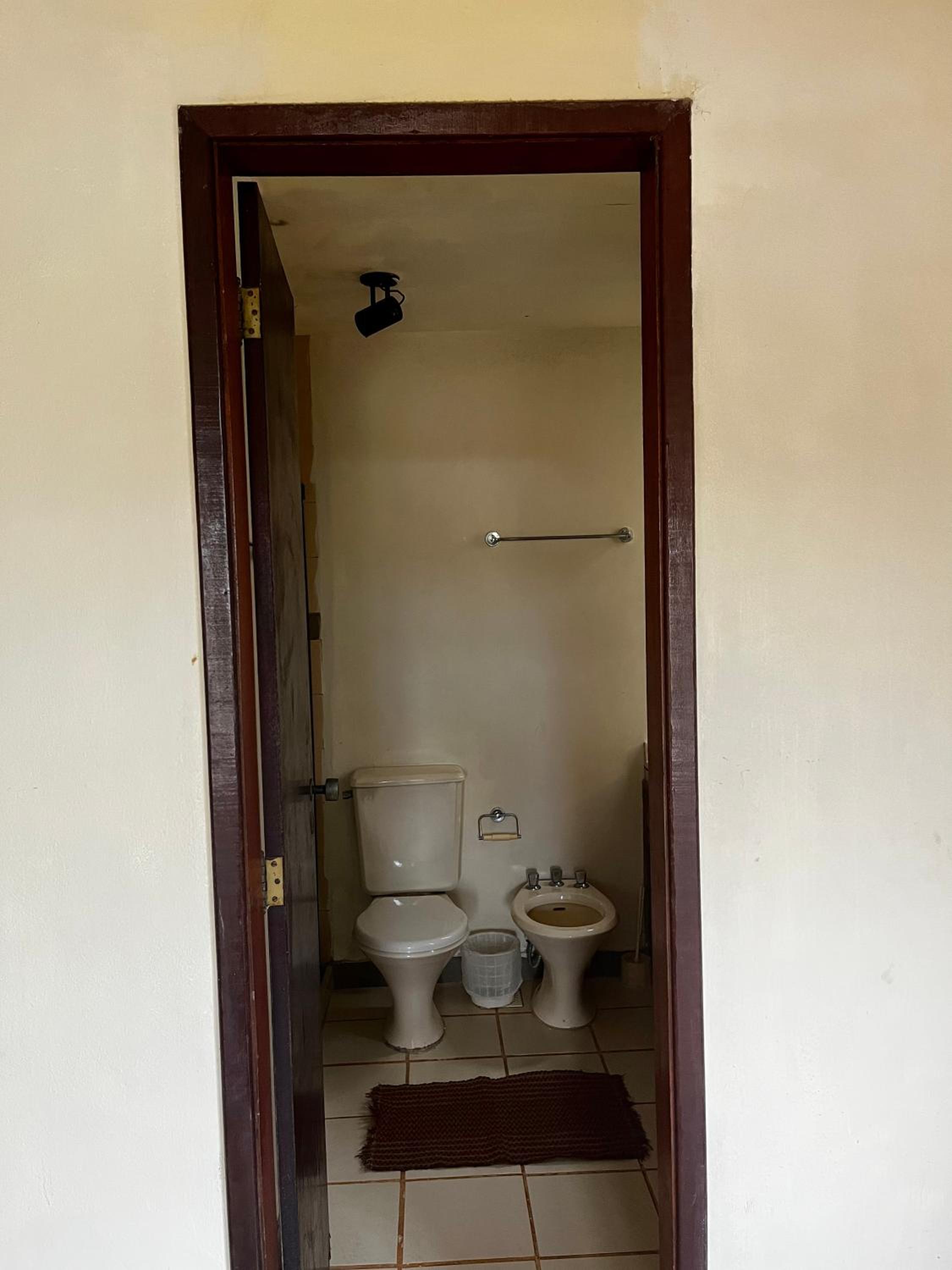 Fabulosa Casa em Cond. próximo a Rua das Pedras