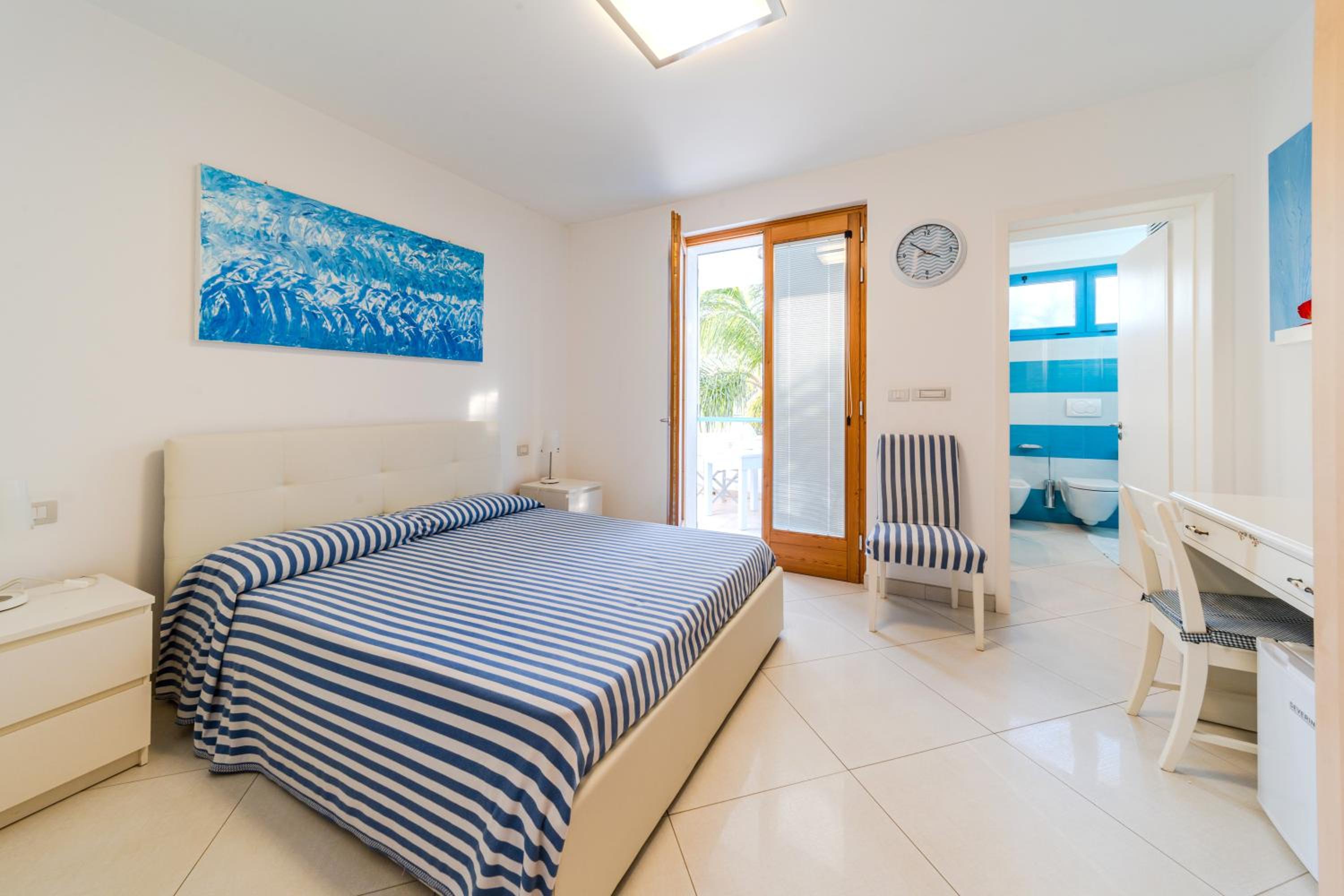 Lo Scalo bed and breakfast Marina di Novaglie photo 2