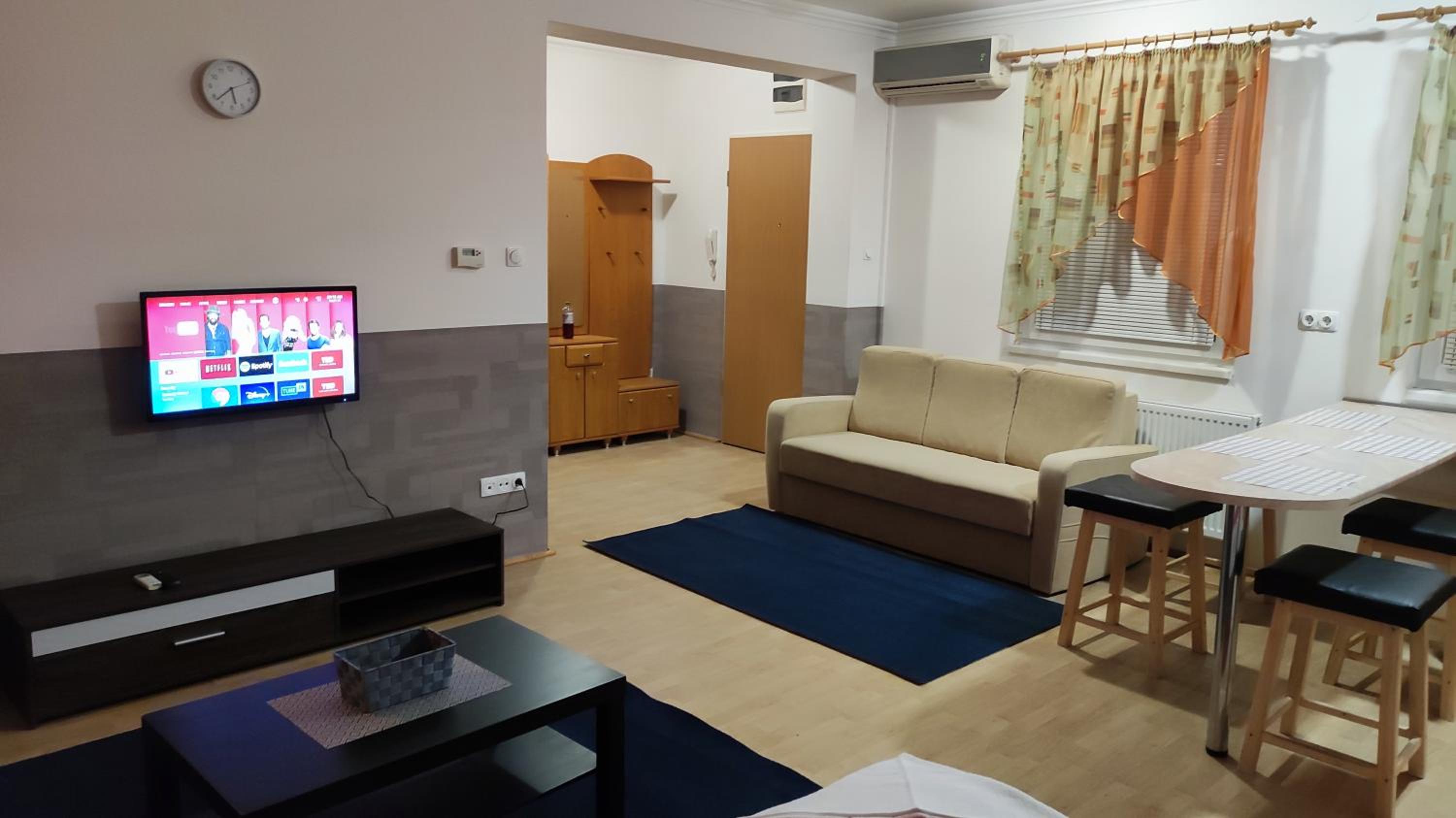 Kettő Ciprus Apartman