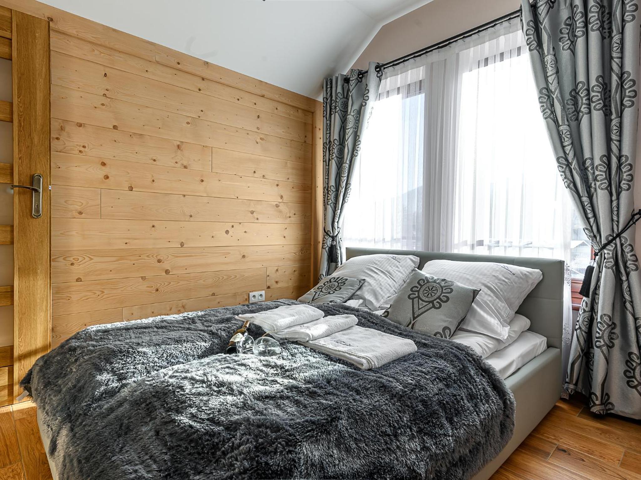 VisitZakopane - Hrabia Apartment view 5
