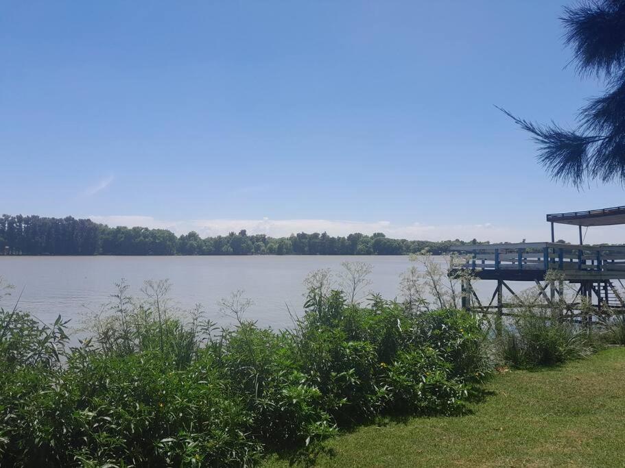 Casa en el delta con acceso terrestre