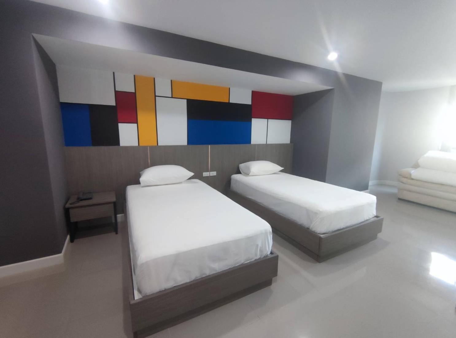 BURI Hotel And Hostel