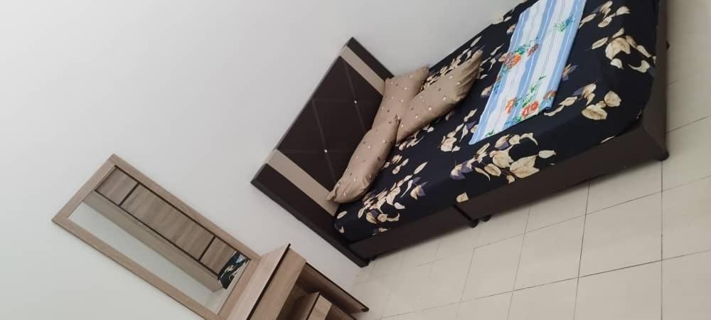 Homestay Bajet di Taman Koperat Putera Bukit Kluang, Terengganu photo 4
