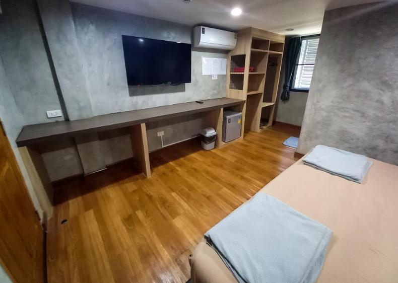 BURI Hotel And Hostel