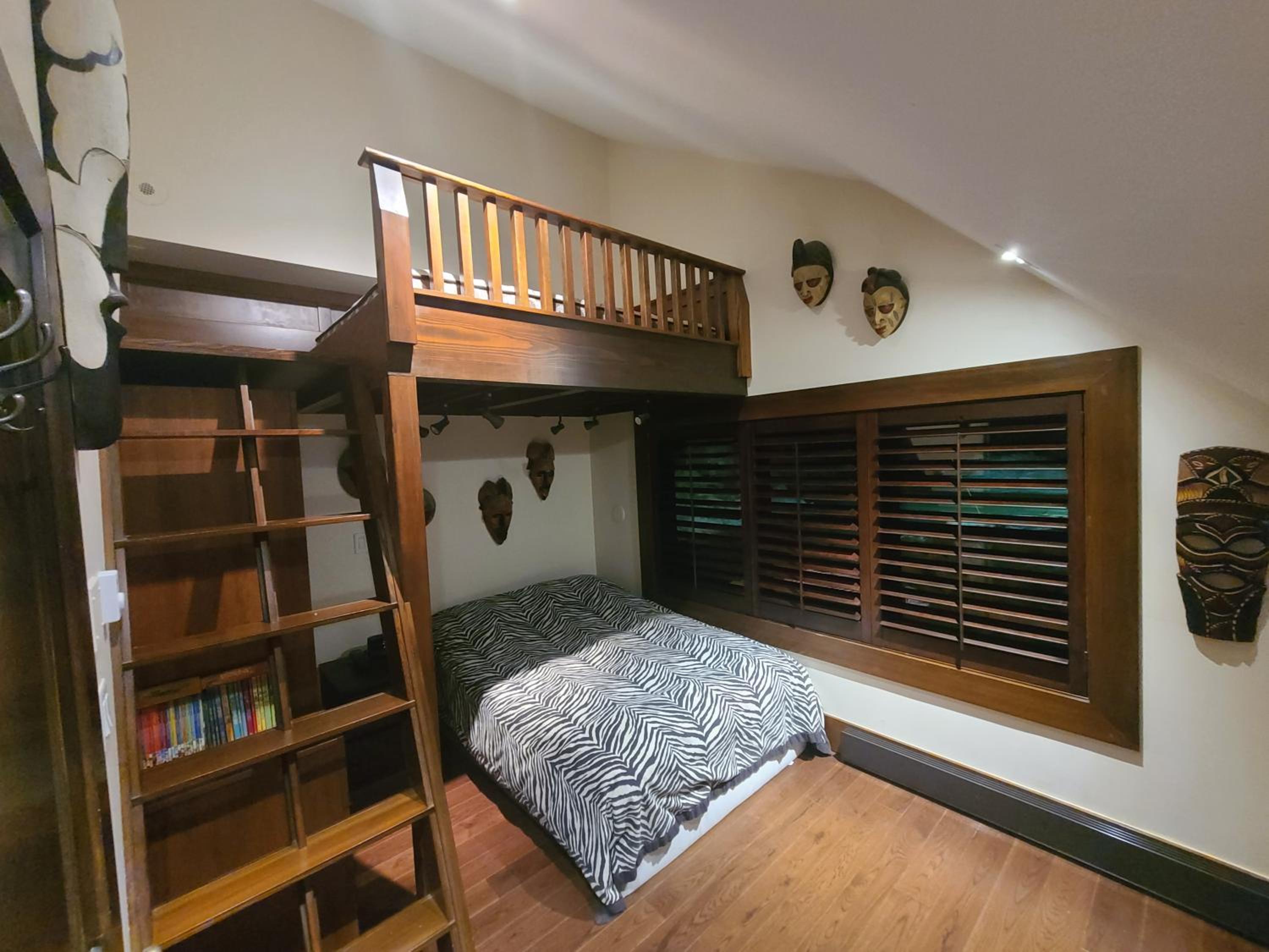 Luxury Ski-in / Ski-out home on Blackcomb