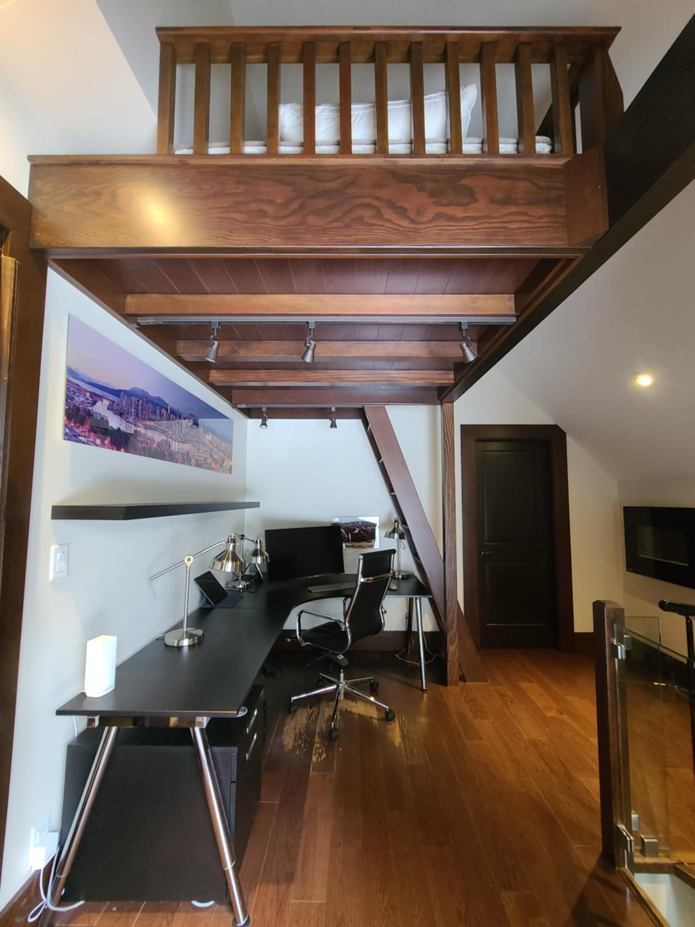 Luxury Ski-in / Ski-out home on Blackcomb