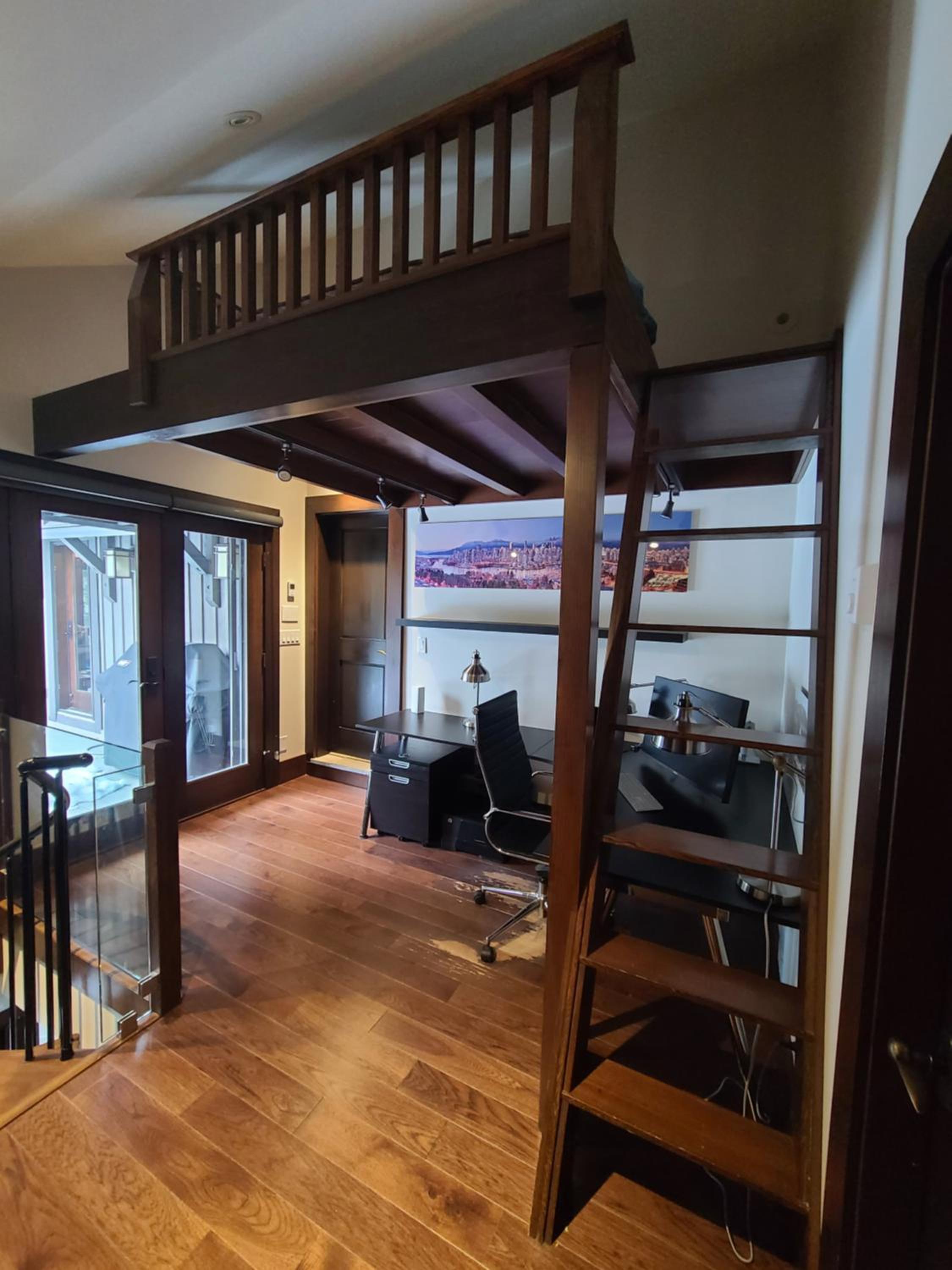 Luxury Ski-in / Ski-out home on Blackcomb