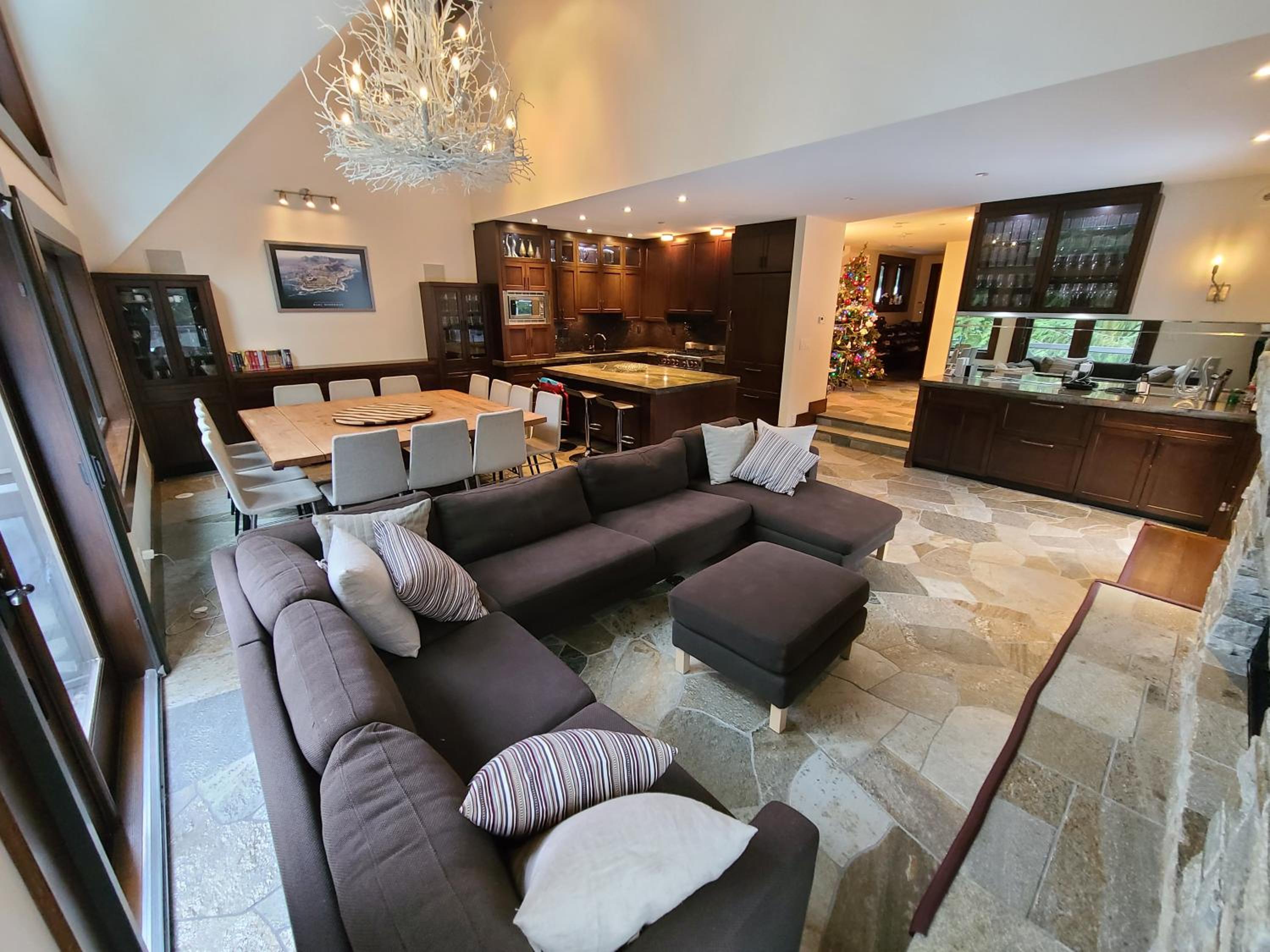 Luxury Ski-in / Ski-out home on Blackcomb
