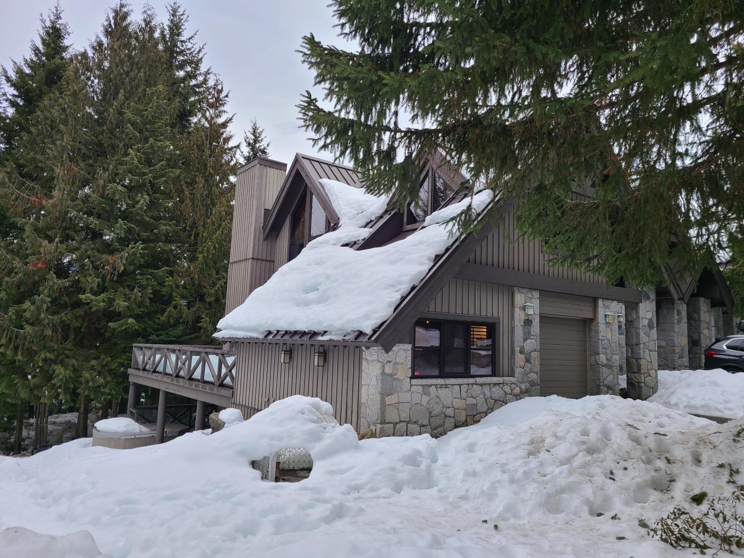 Luxury Ski-in / Ski-out home on Blackcomb