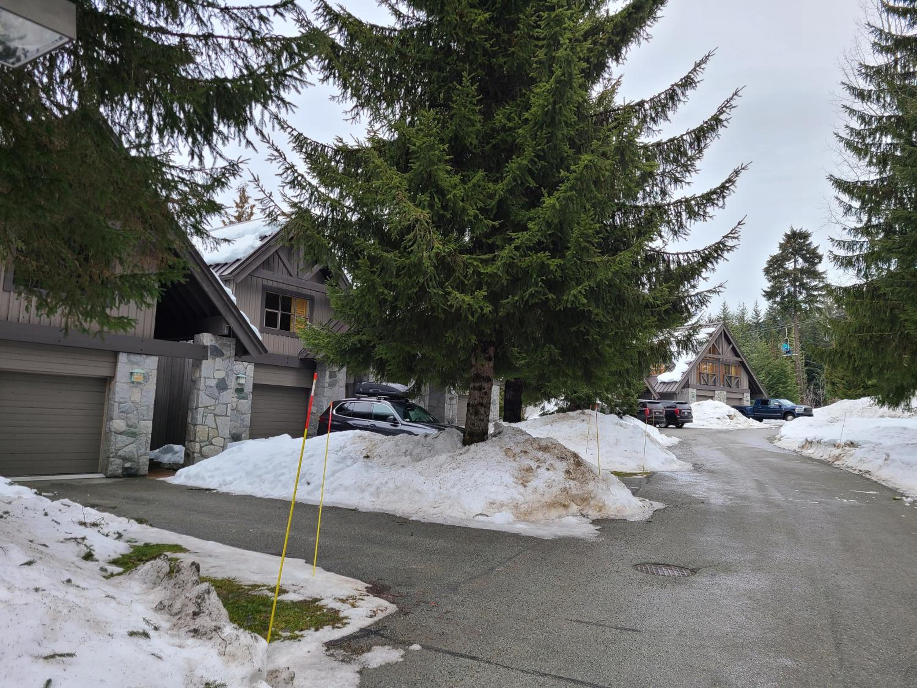 Luxury Ski-in / Ski-out home on Blackcomb