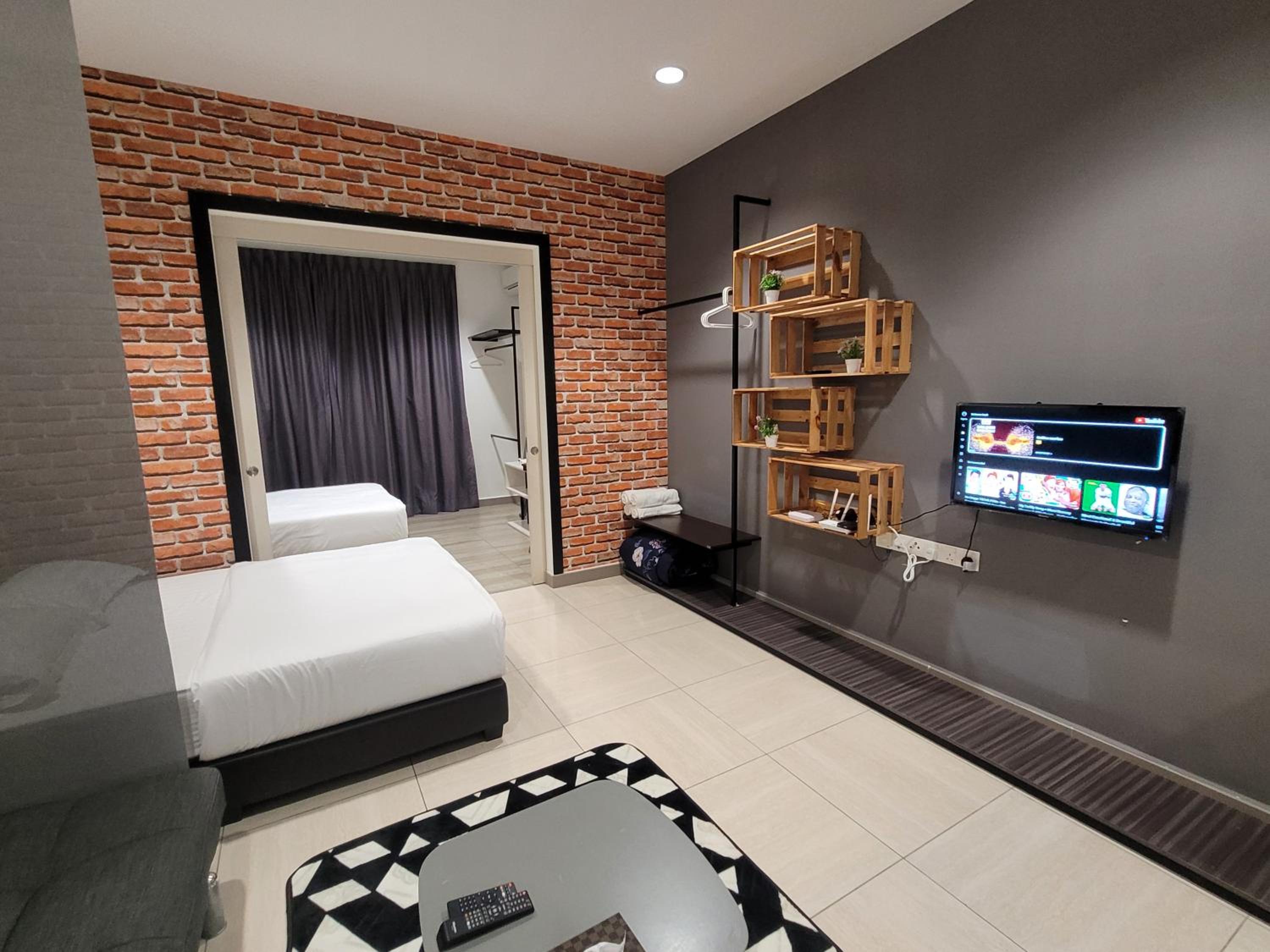 The Octagon Ipoh - Home Stay II photo 2