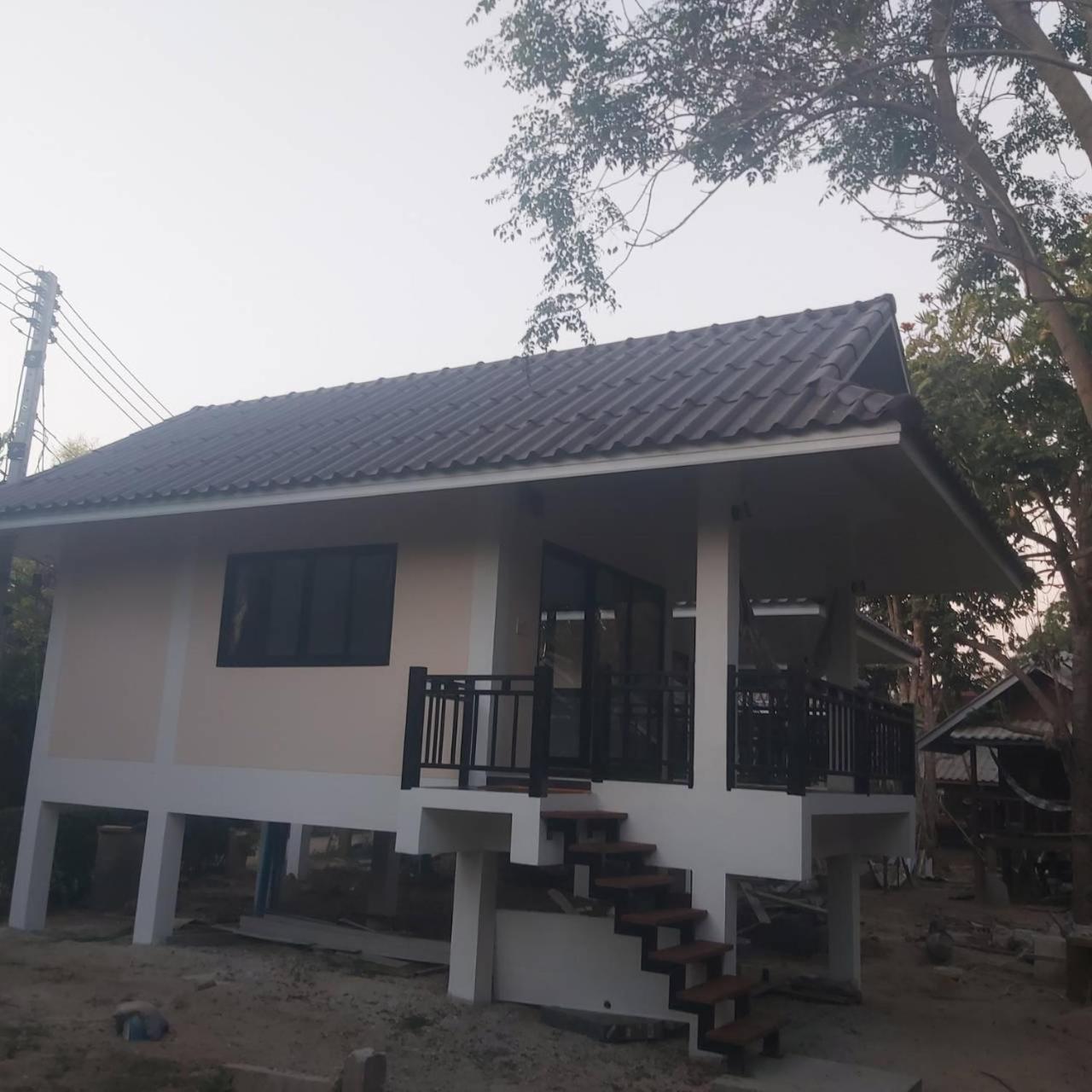 Family Hut Pai view 3
