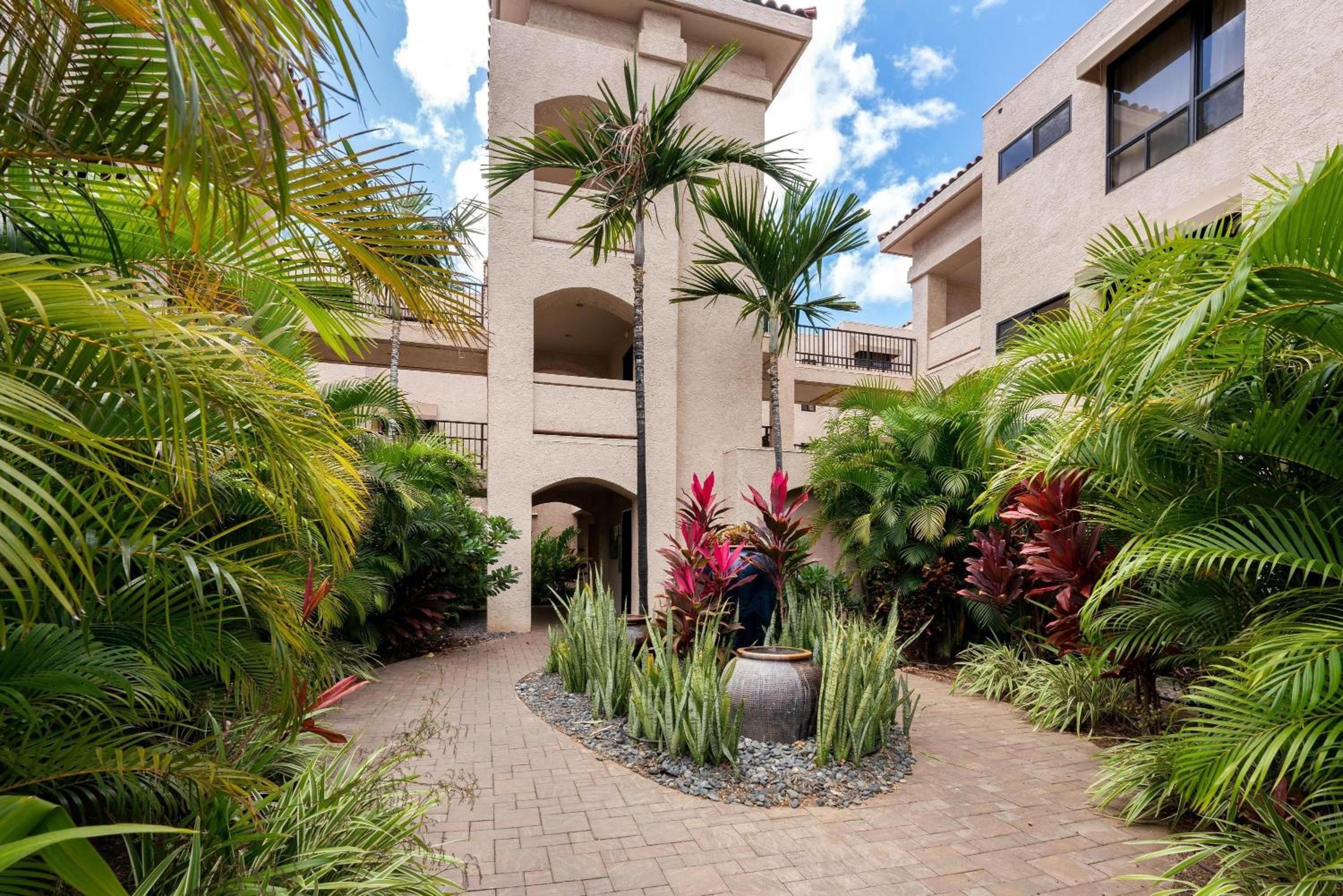 Big Island Waikoloa Shores by Coldwell Banker Island Vacations view 3