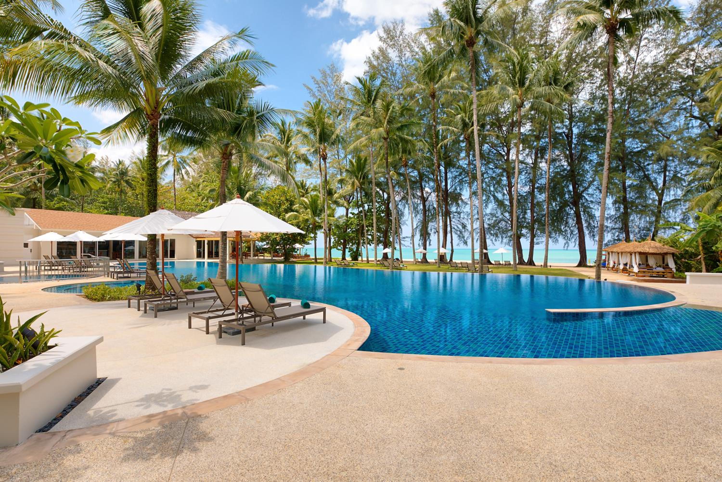 OUTRIGGER Khao Lak Beach Resort 2