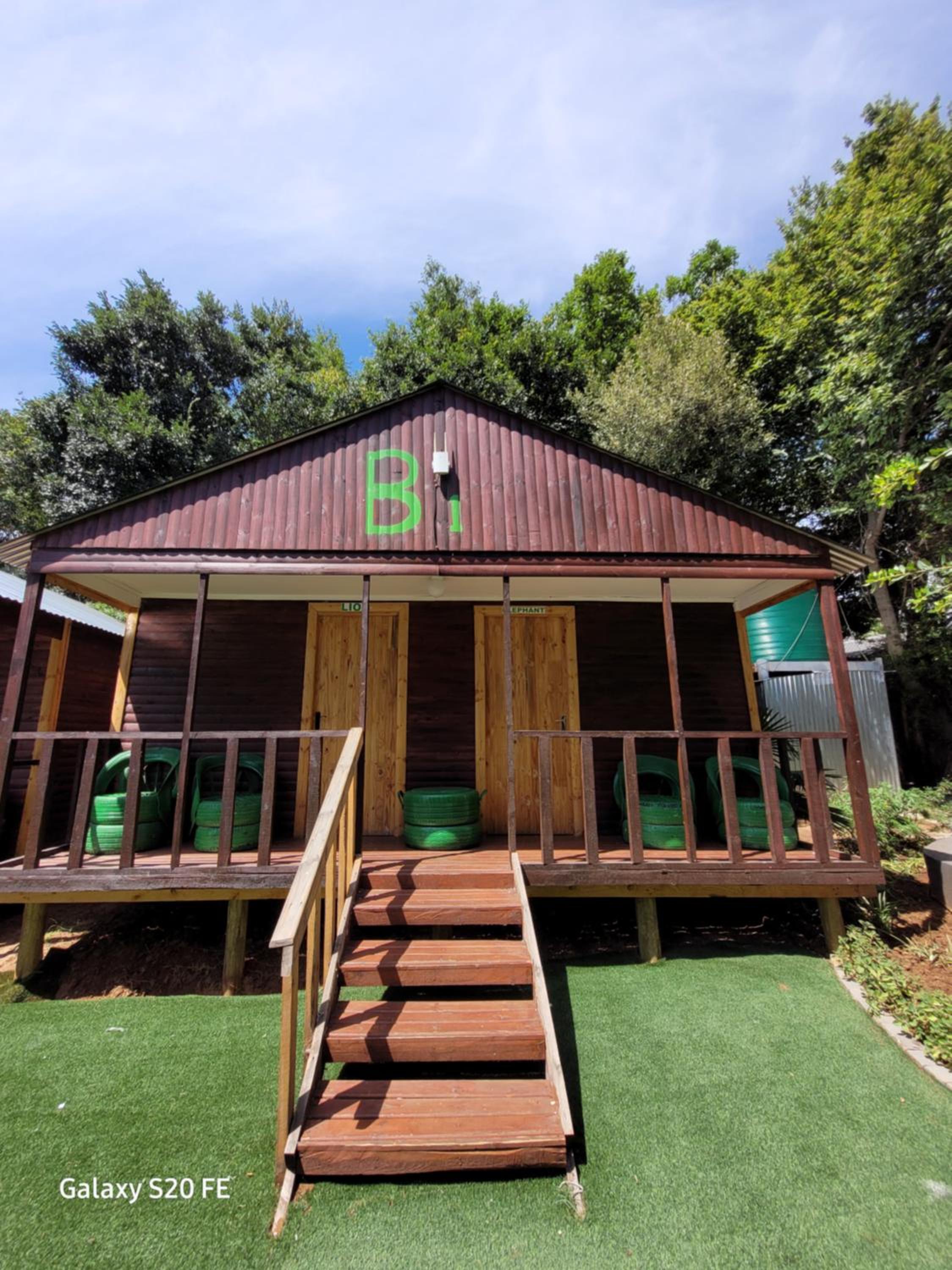 Hotel FM GUEST LODGE Comfort, Tranquility & Peace of Mind