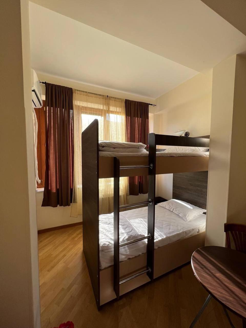 ArevaHostel&Apartment