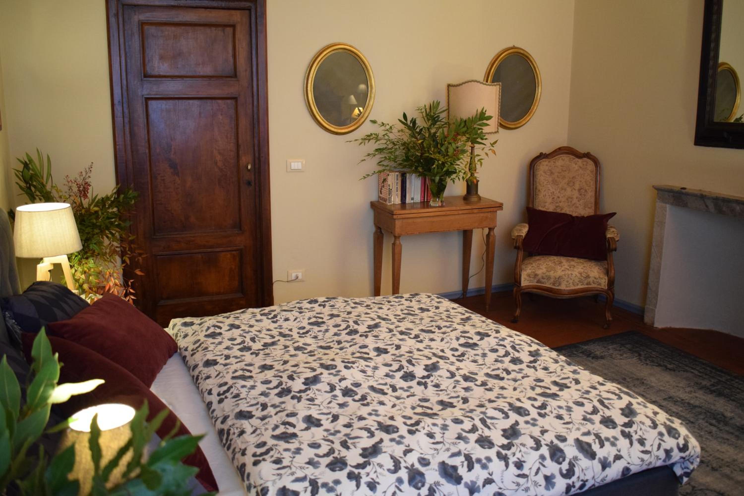 Grande Appartamento per gruppi e famiglie in centro storico a Lucca con terrazza e AC view 4