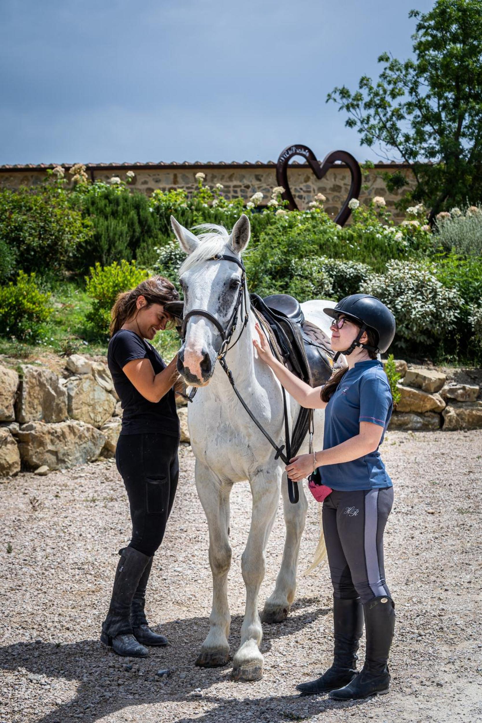 Podere Val D'Orcia - Tuscany Equestrian