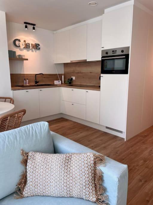 Pierside B, cosy en zeezicht dichtbij Brugge