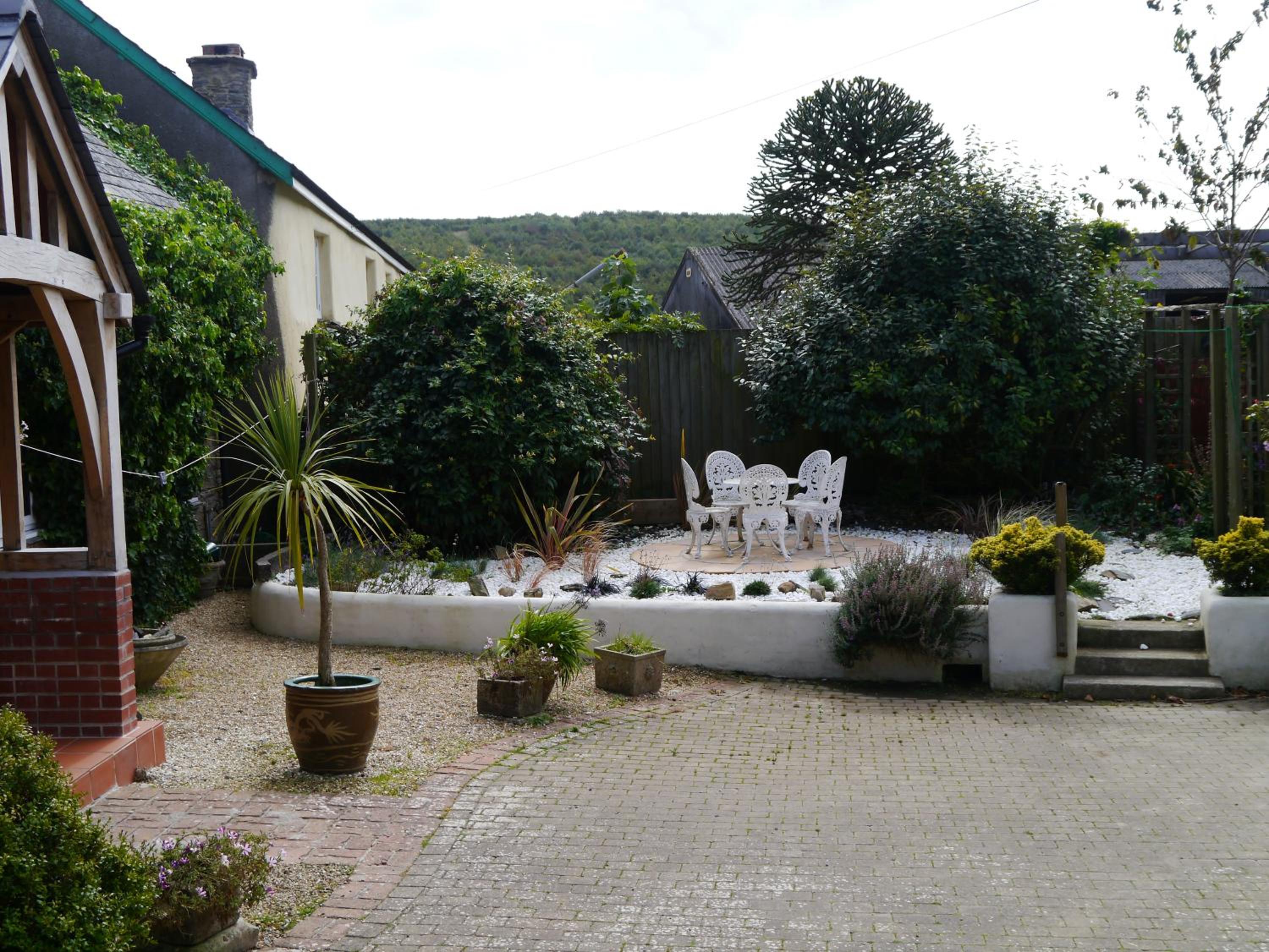 Photo 8