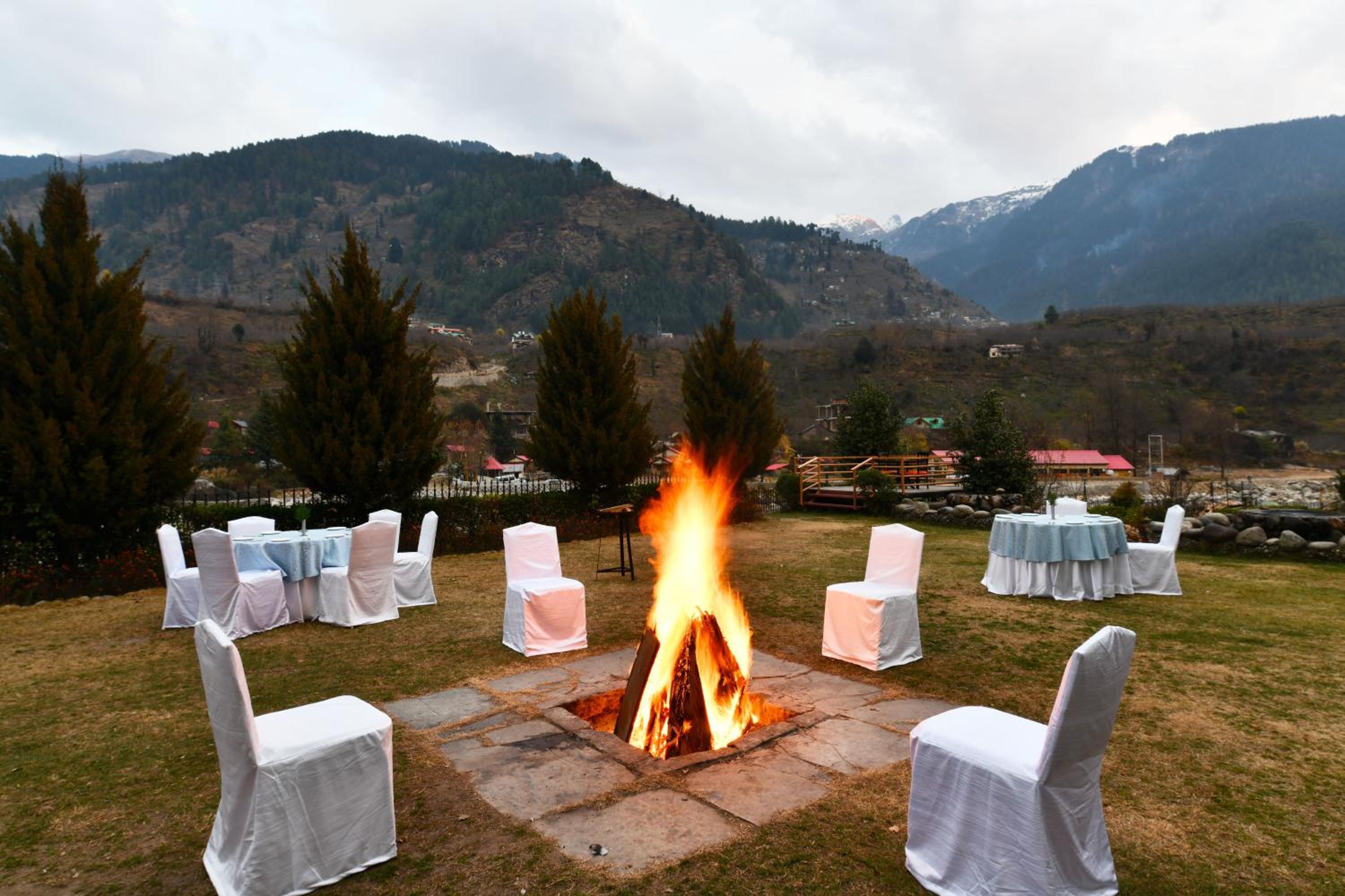 Mastiff Grand Manali Resort