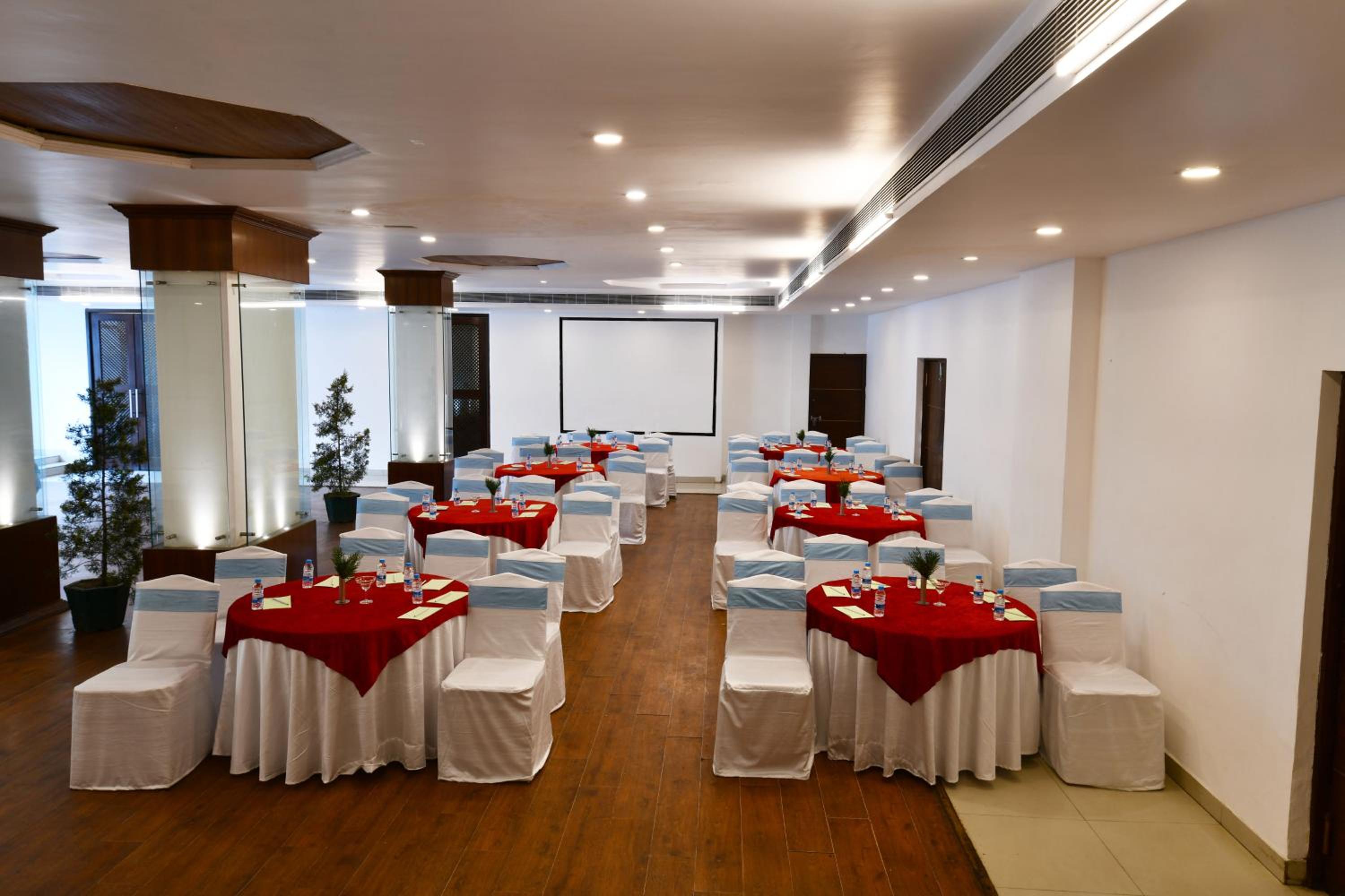 Mastiff Grand Manali Resort