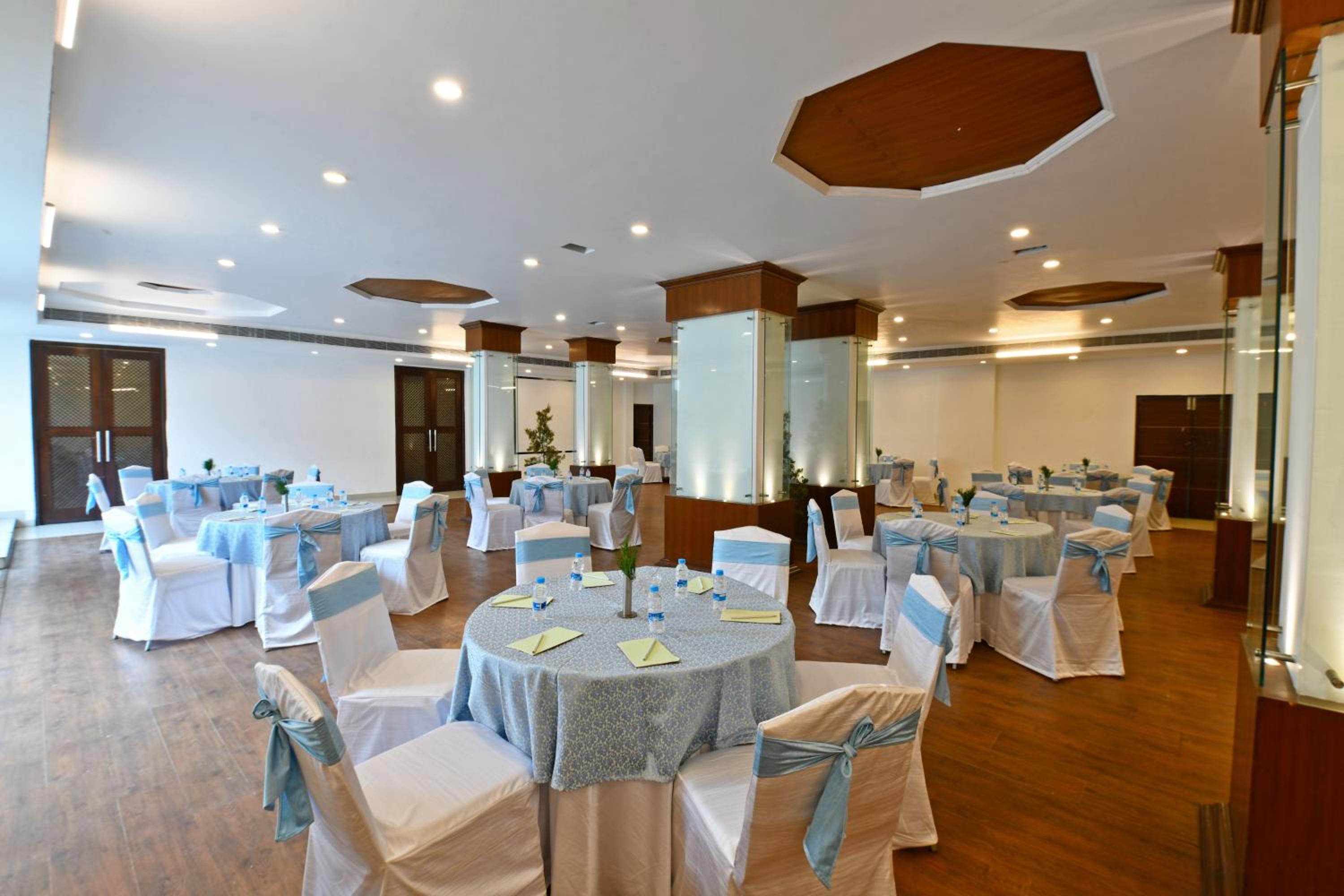 Mastiff Grand Manali Resort