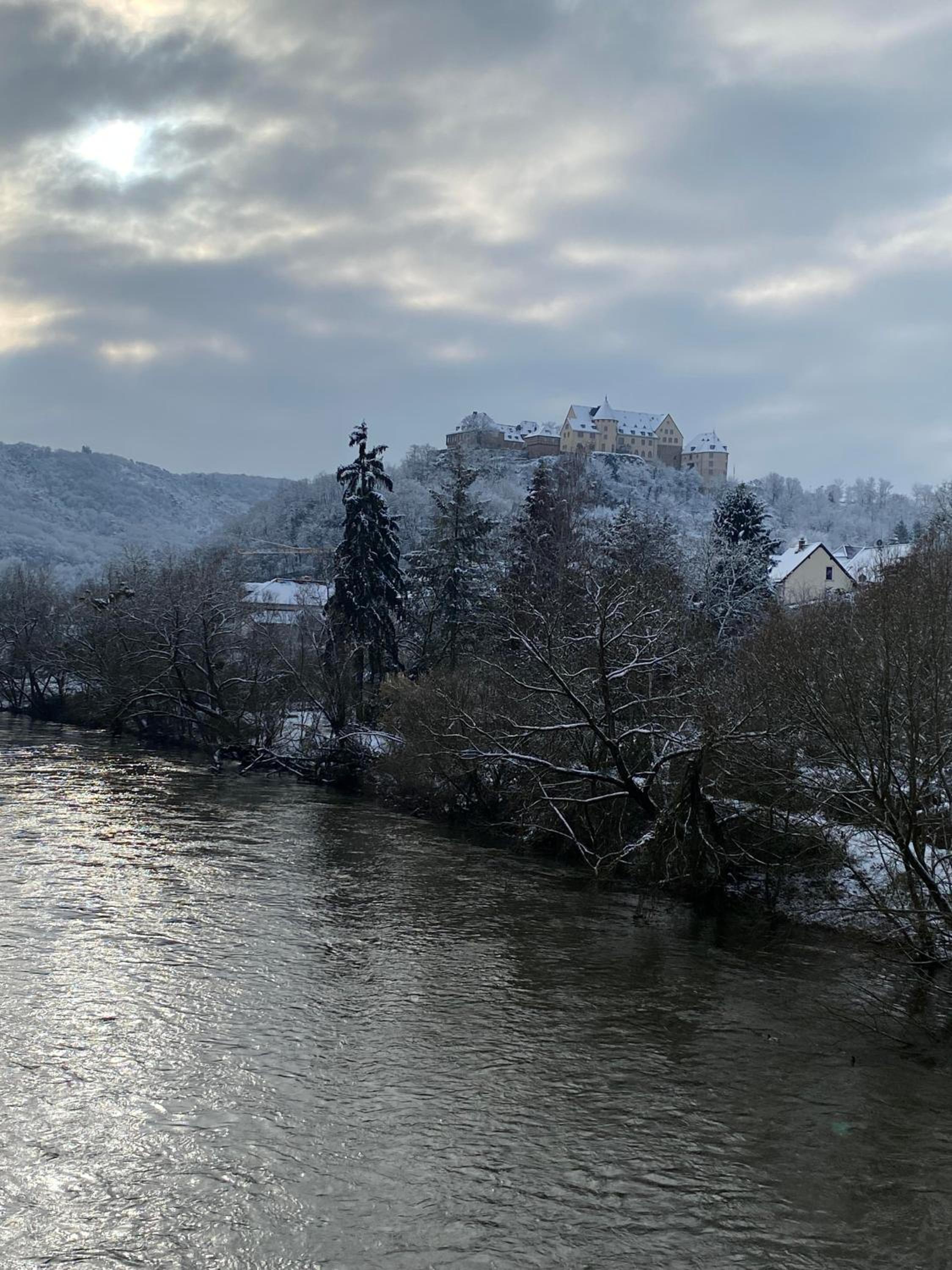Ferienhaus am Fluss. Baubiologisch renoviert.