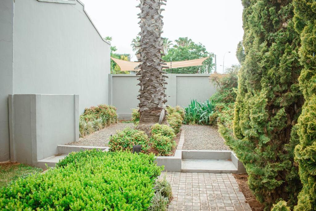 Private luxurious 3 bedroom complete house view 3