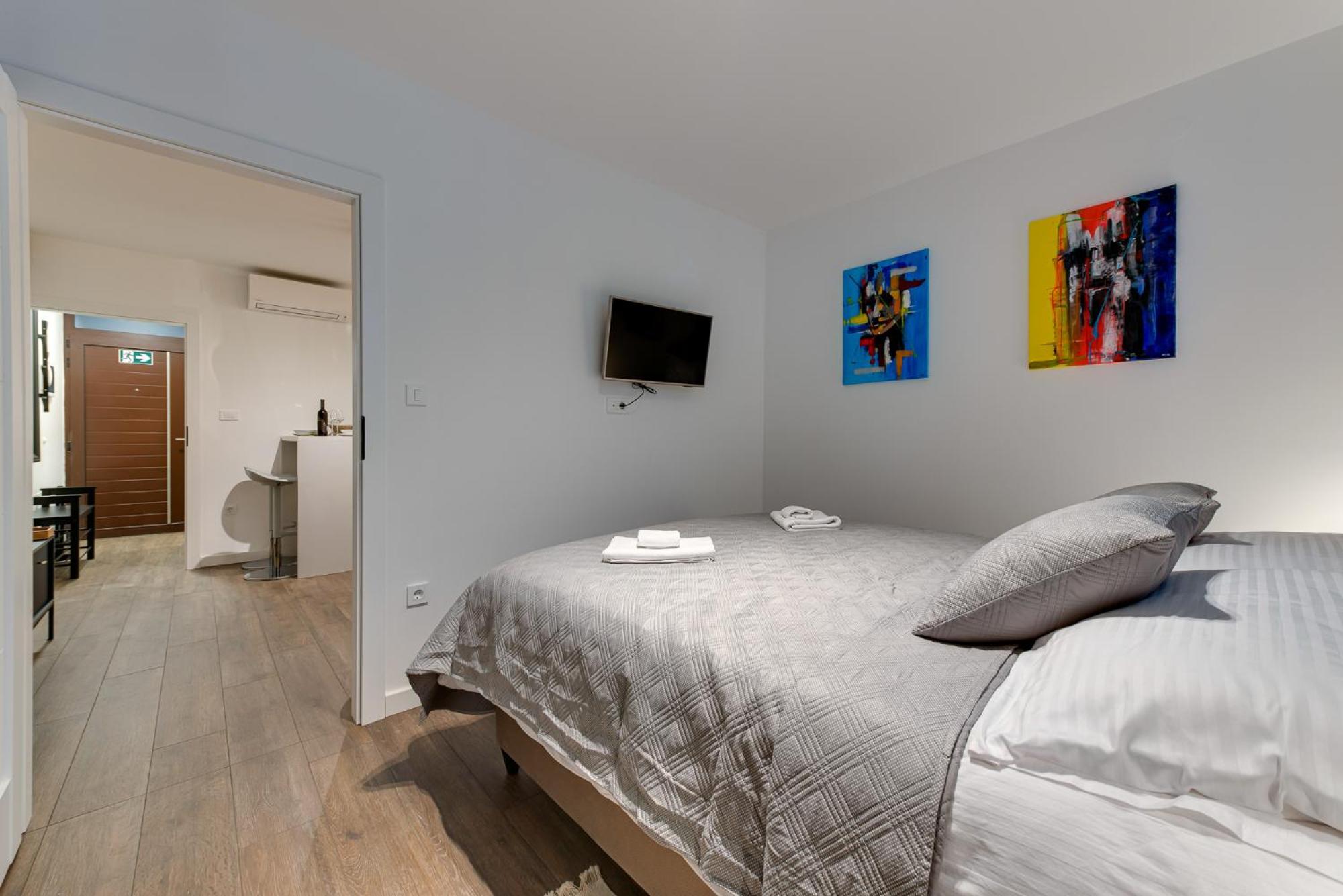 MINMAR Apartments