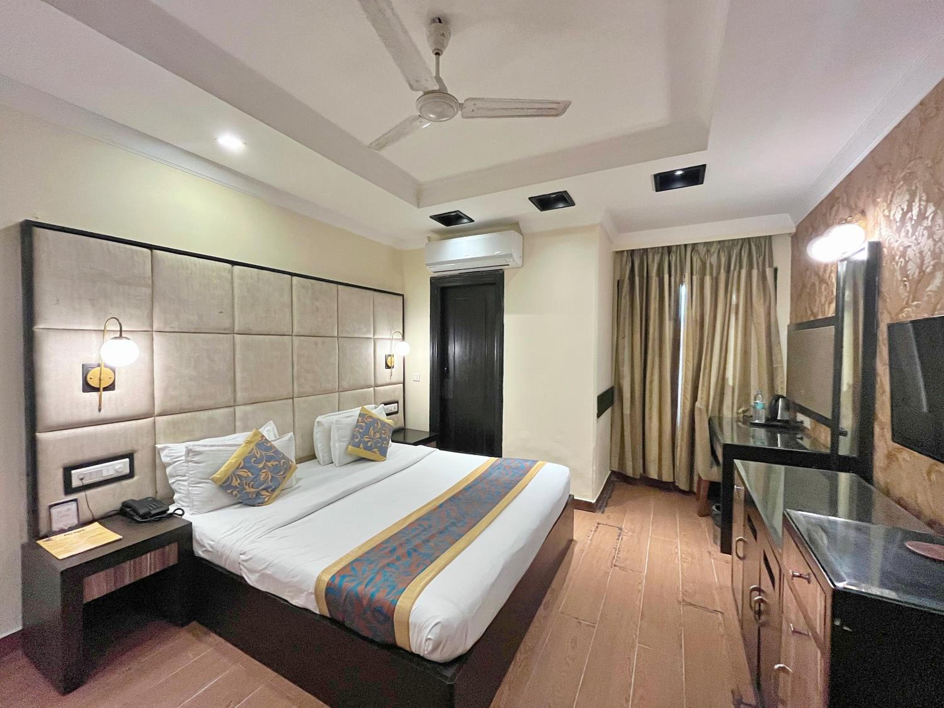 The Oakland plaza - Nehru Place by Orion Hotels view 5