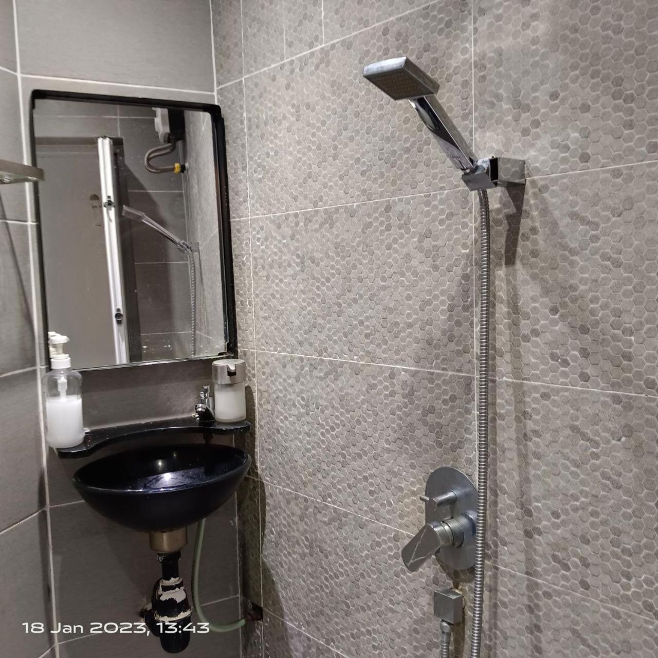 Cheras Homestay Family room with Private Bathroom