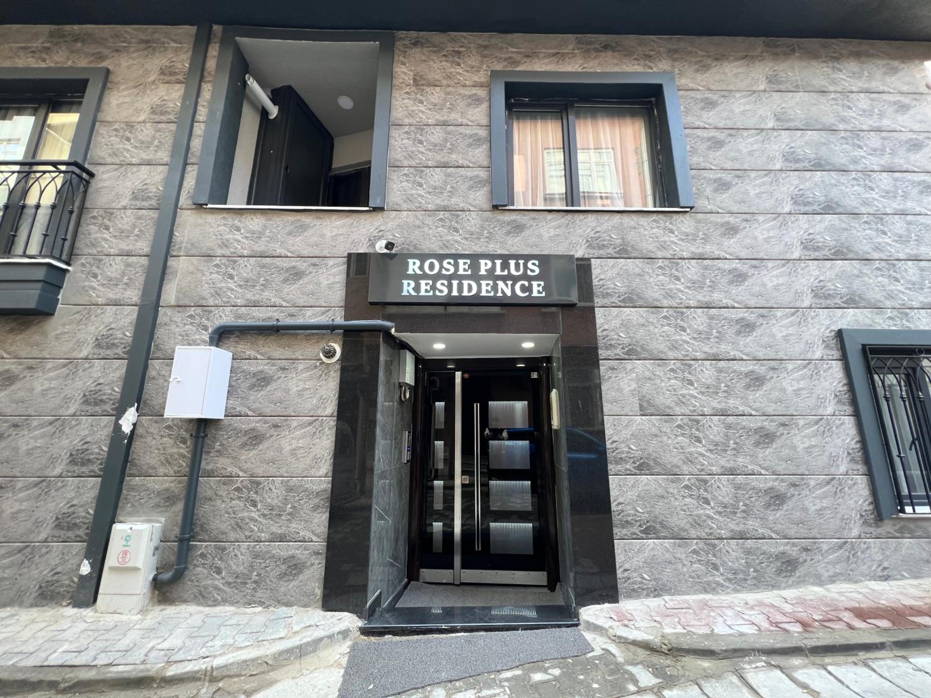 Rose Plus Residence - Image 14