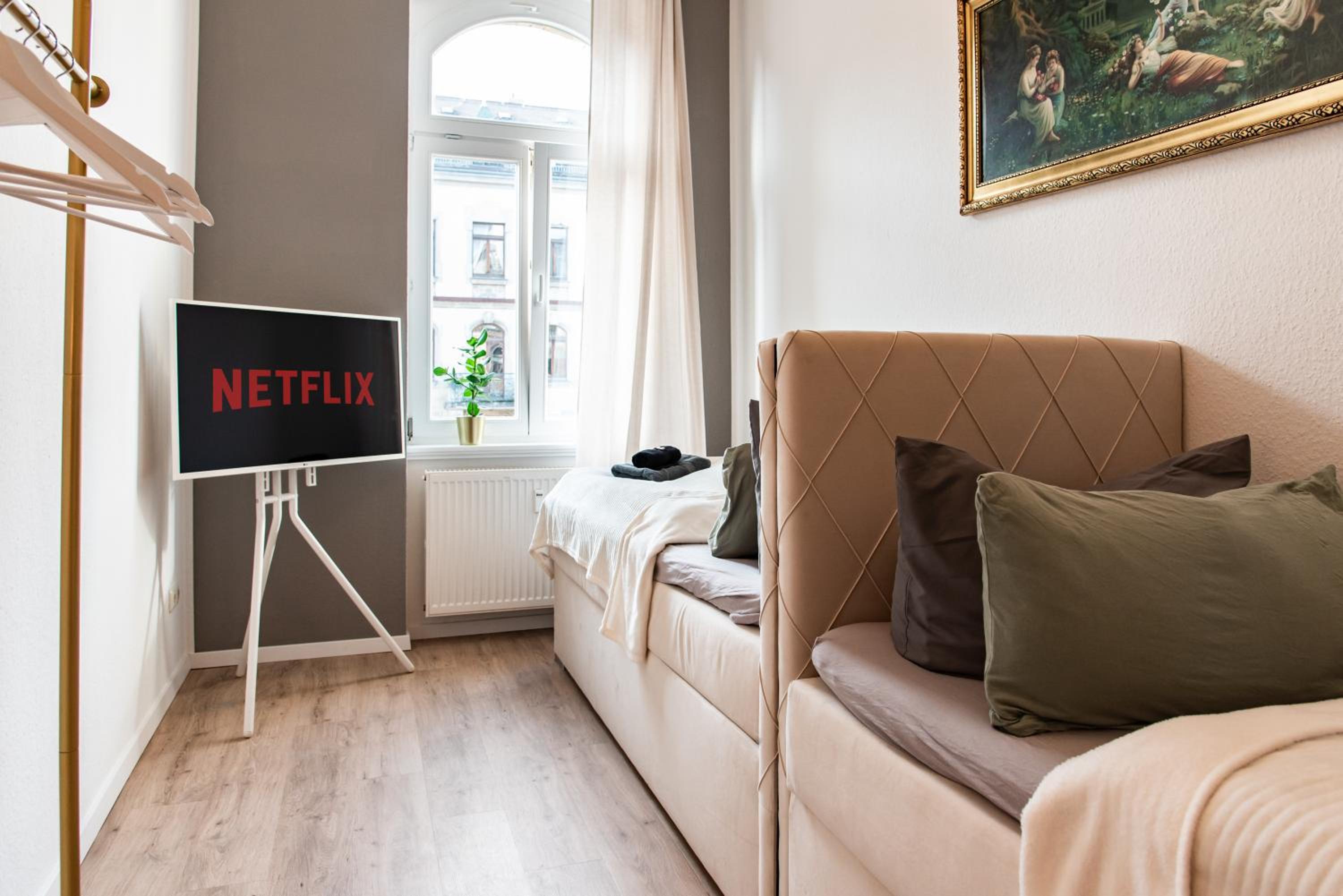 The Grande Kaßberg Apartment - Balkon, Netflix, Nespresso, Zentral