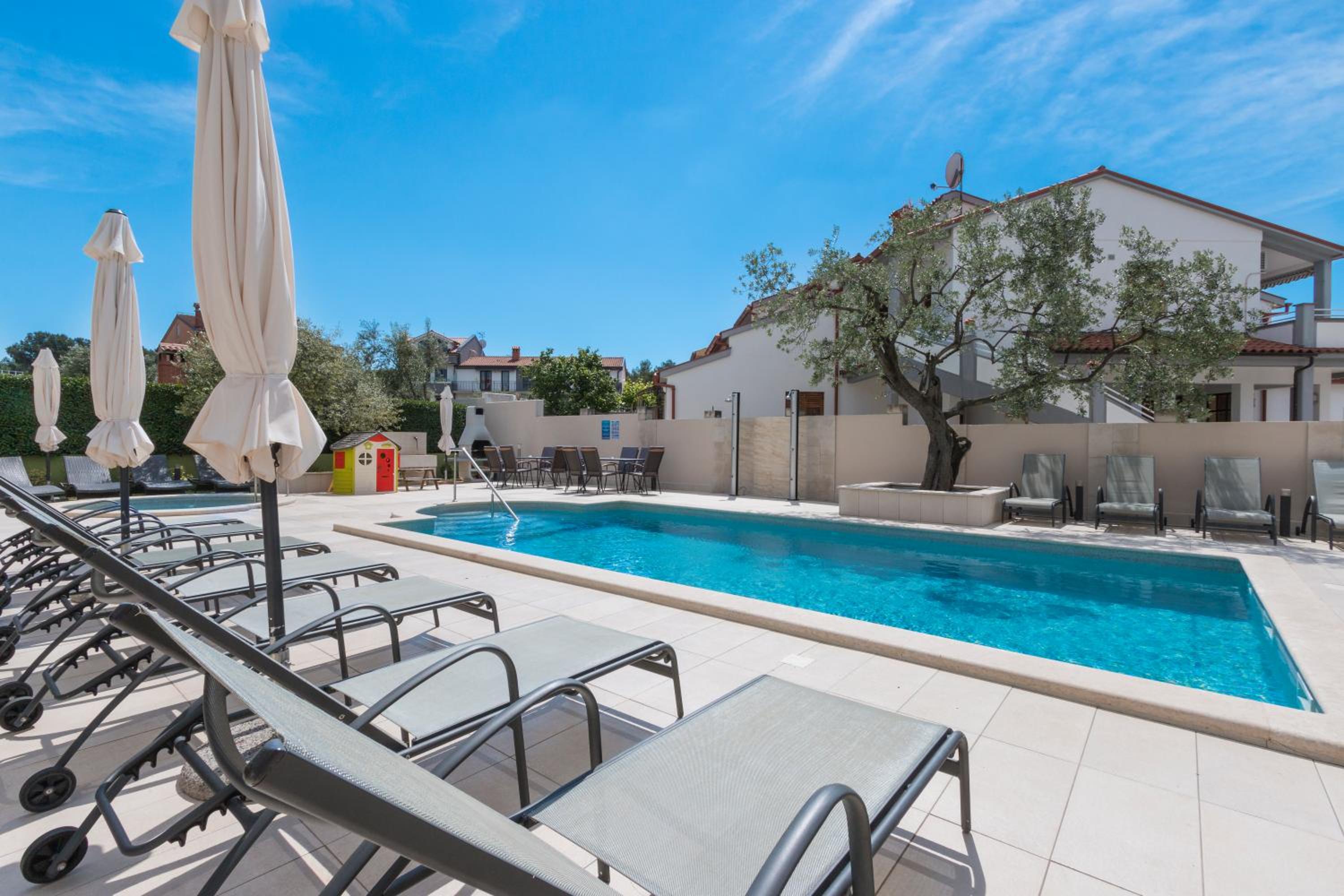 Apartments Villa Nina