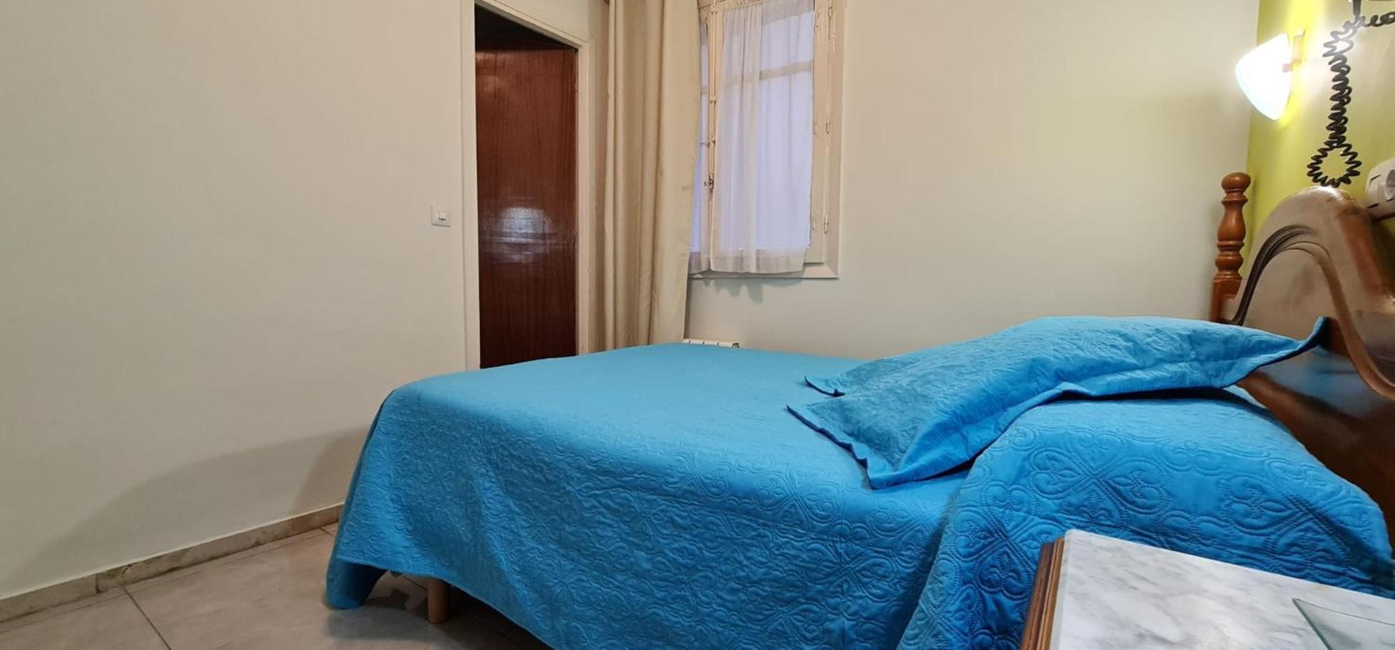 Hostal Ramón y Cajal
