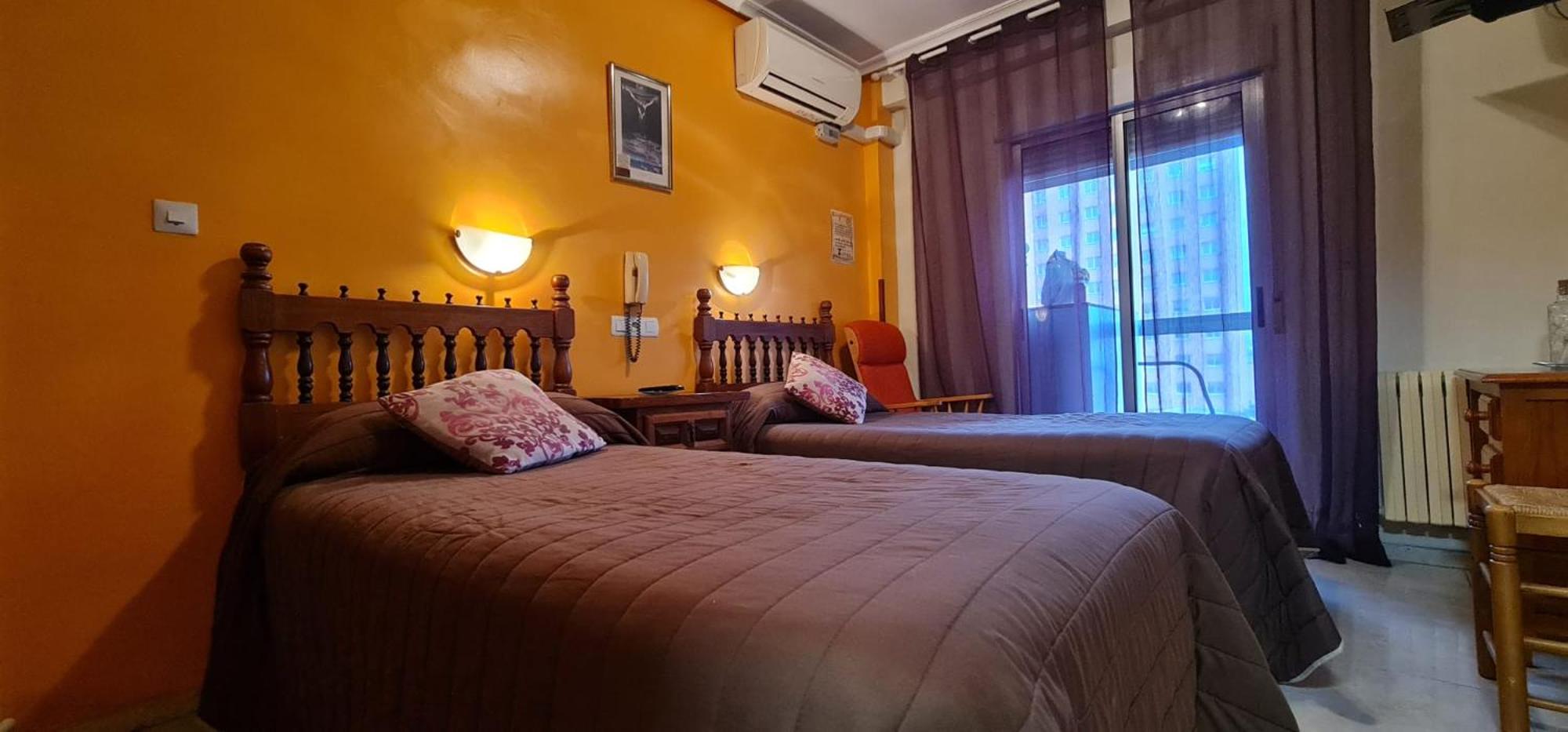 Hostal Ramón y Cajal
