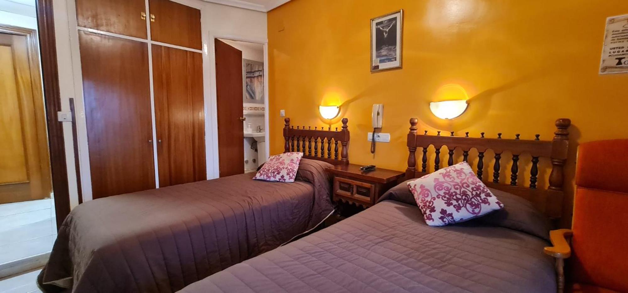 Hostal Ramón y Cajal