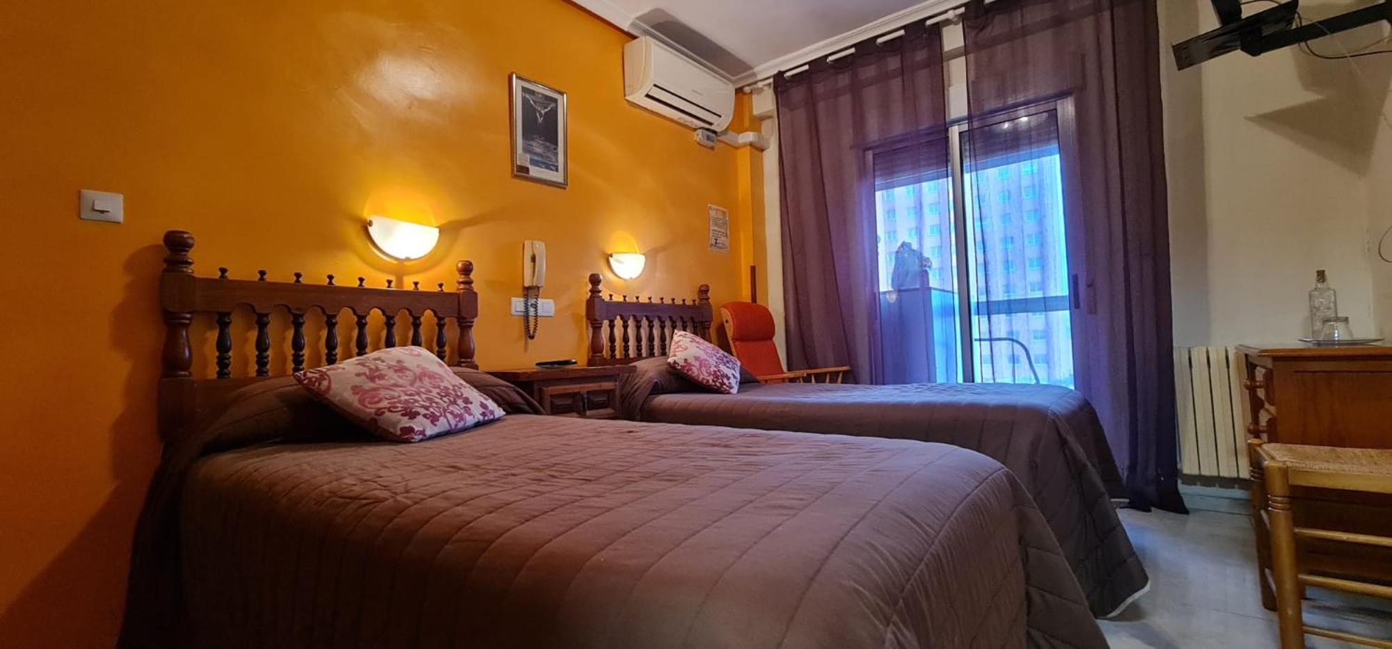 Hostal Ramón y Cajal