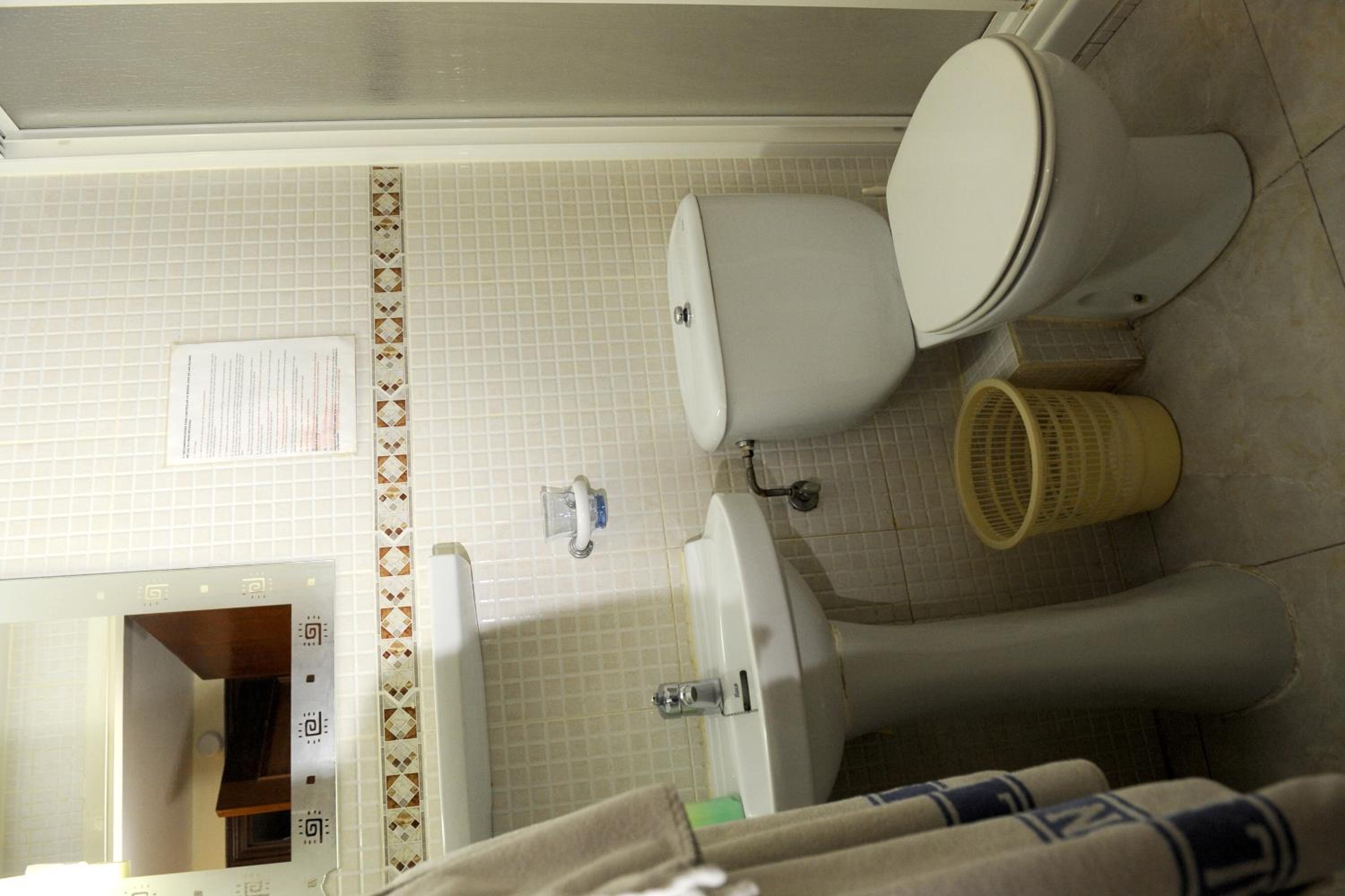 Hostal Ramón y Cajal