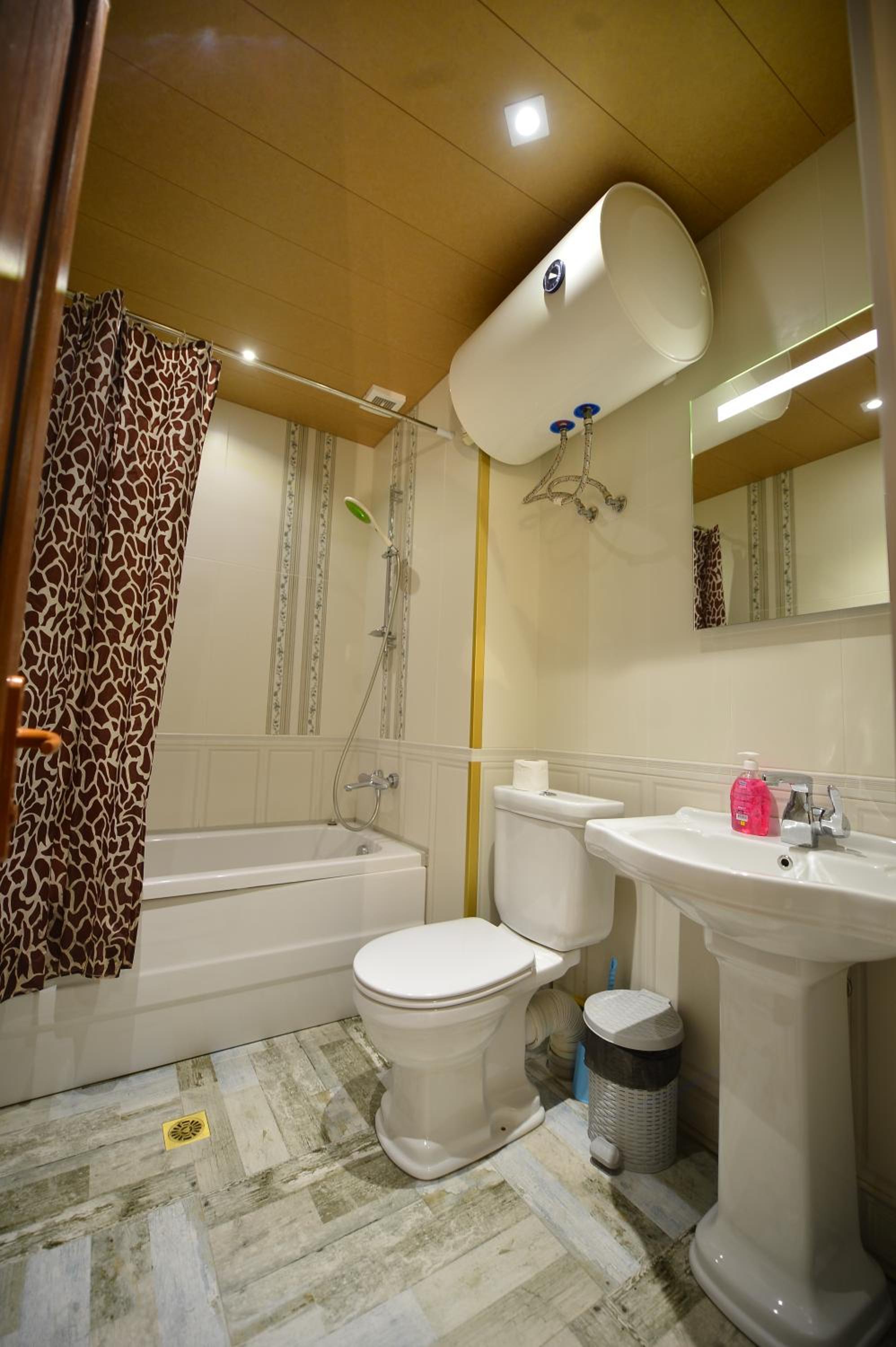Photo 11