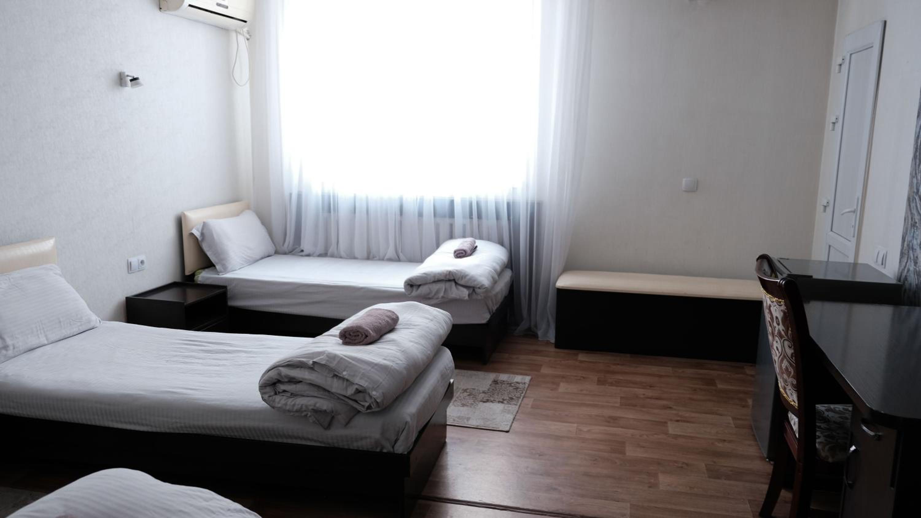 Apple Hostel Bishkek 110