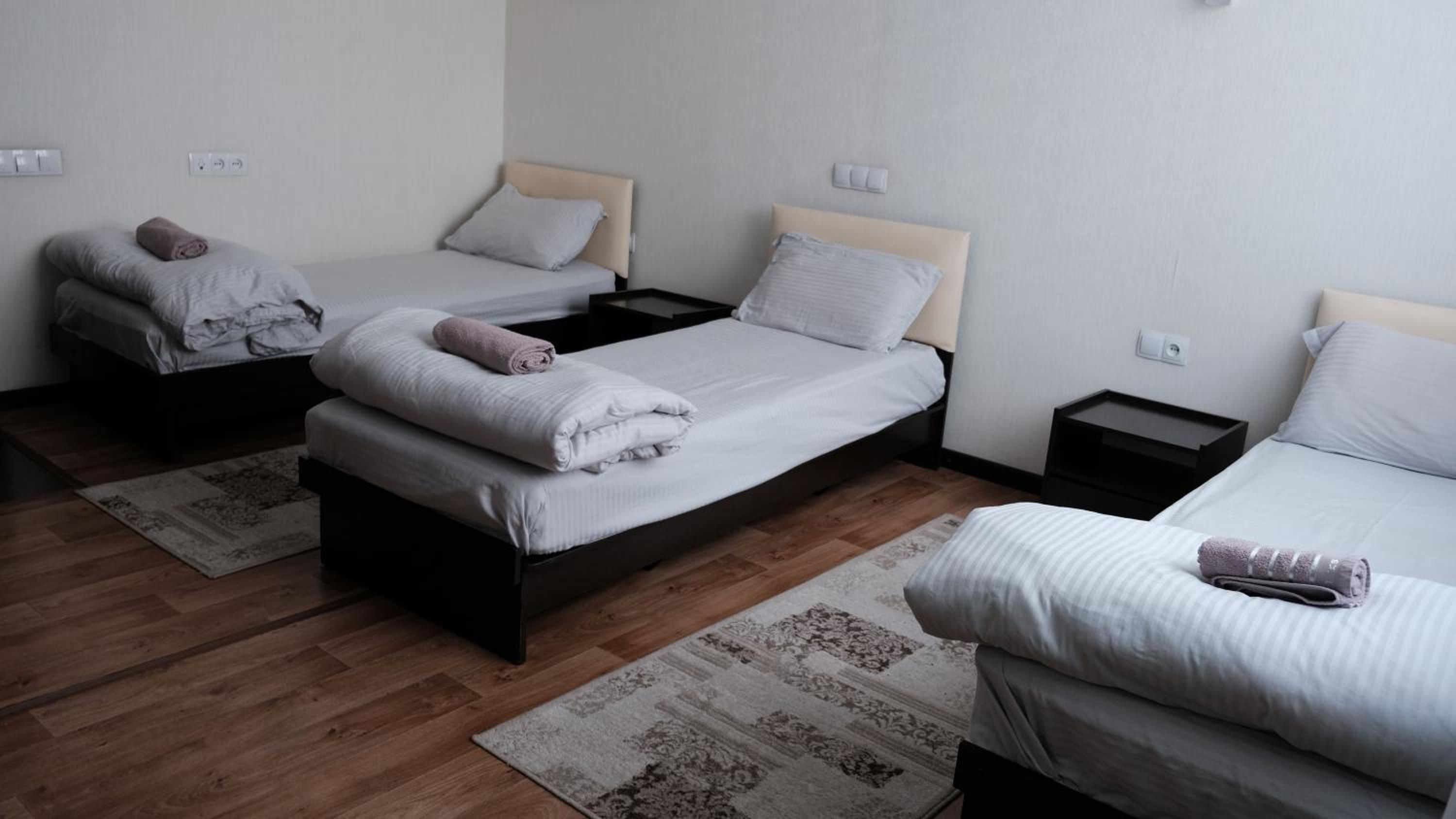 Apple Hostel Bishkek 125