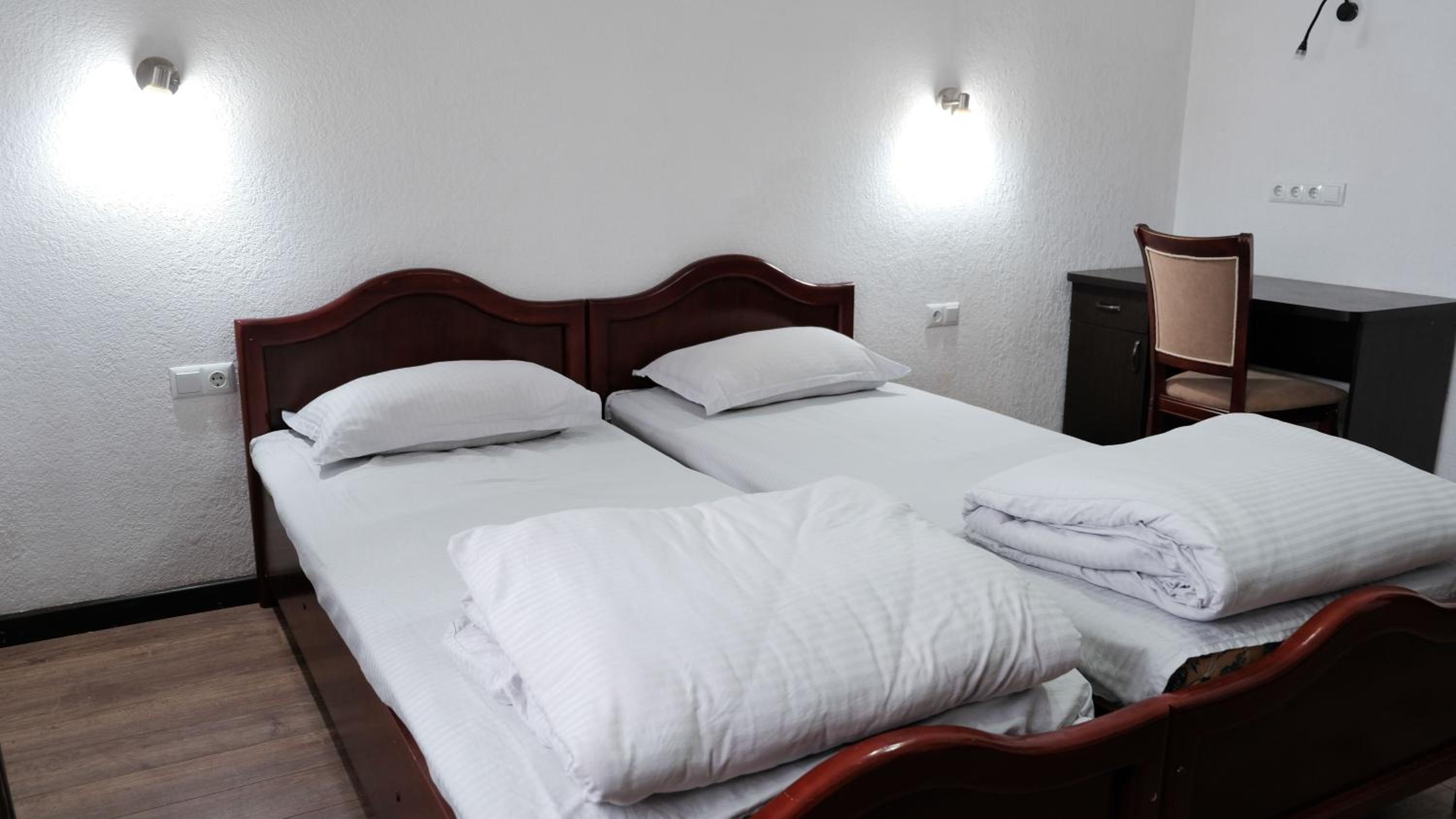 Apple Hostel Bishkek 147