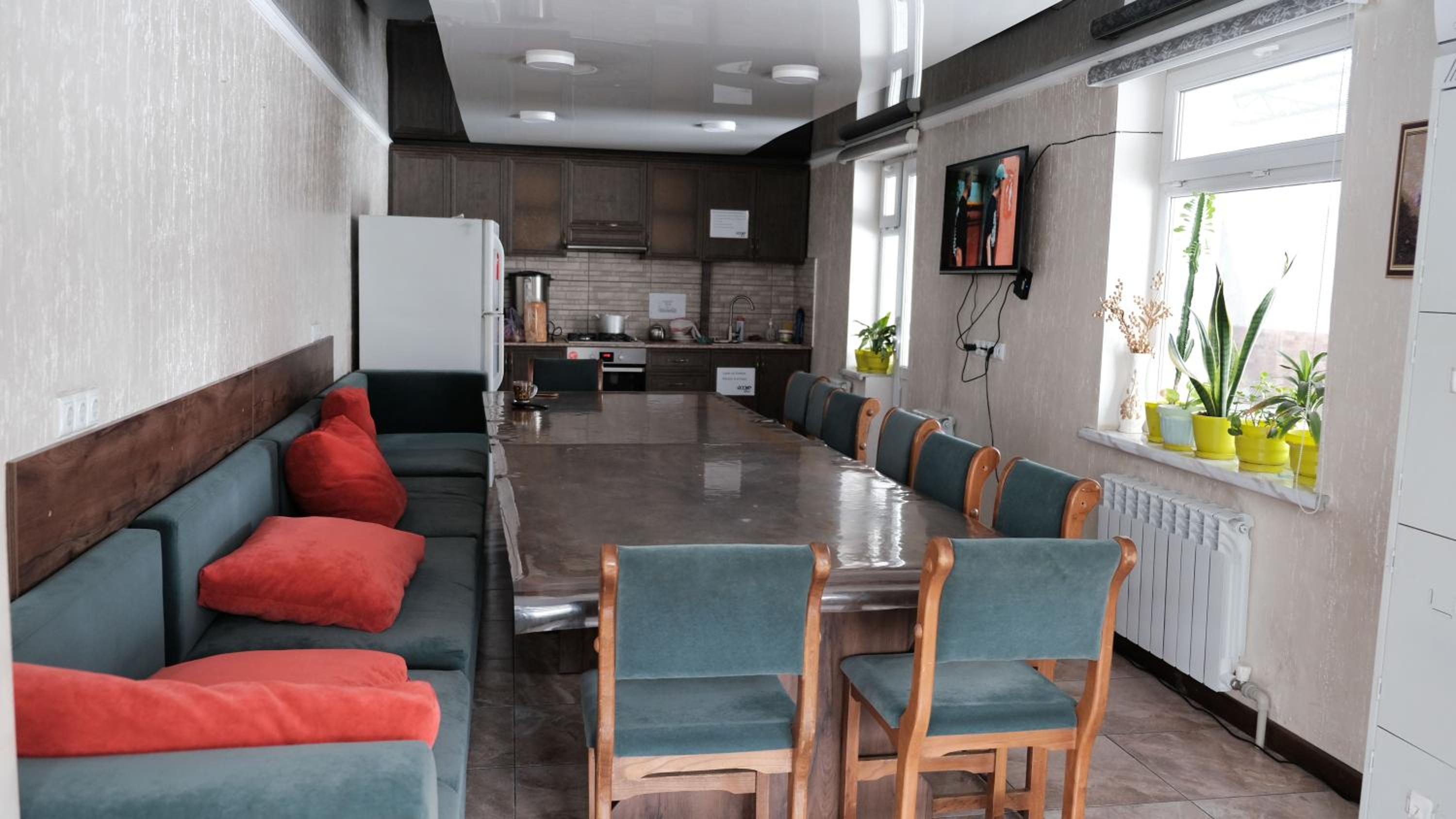 Apple Hostel Bishkek 151