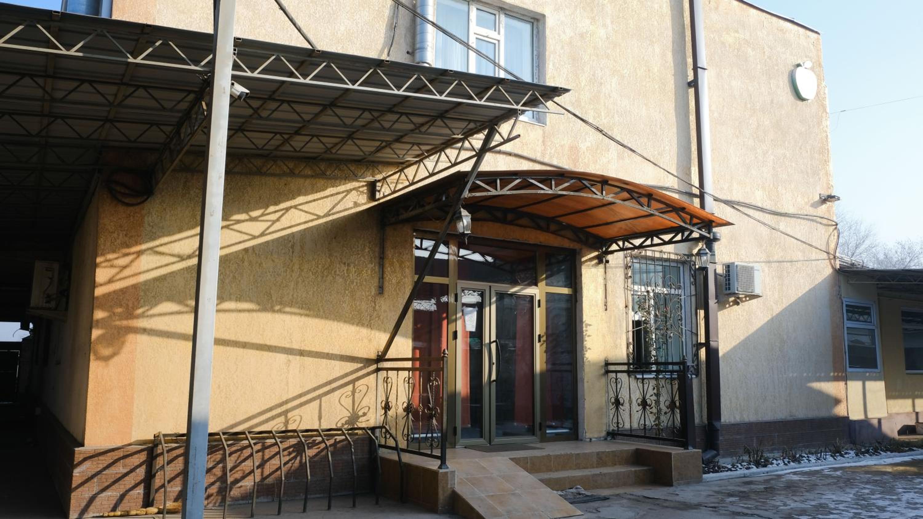 Apple Hostel Bishkek 145