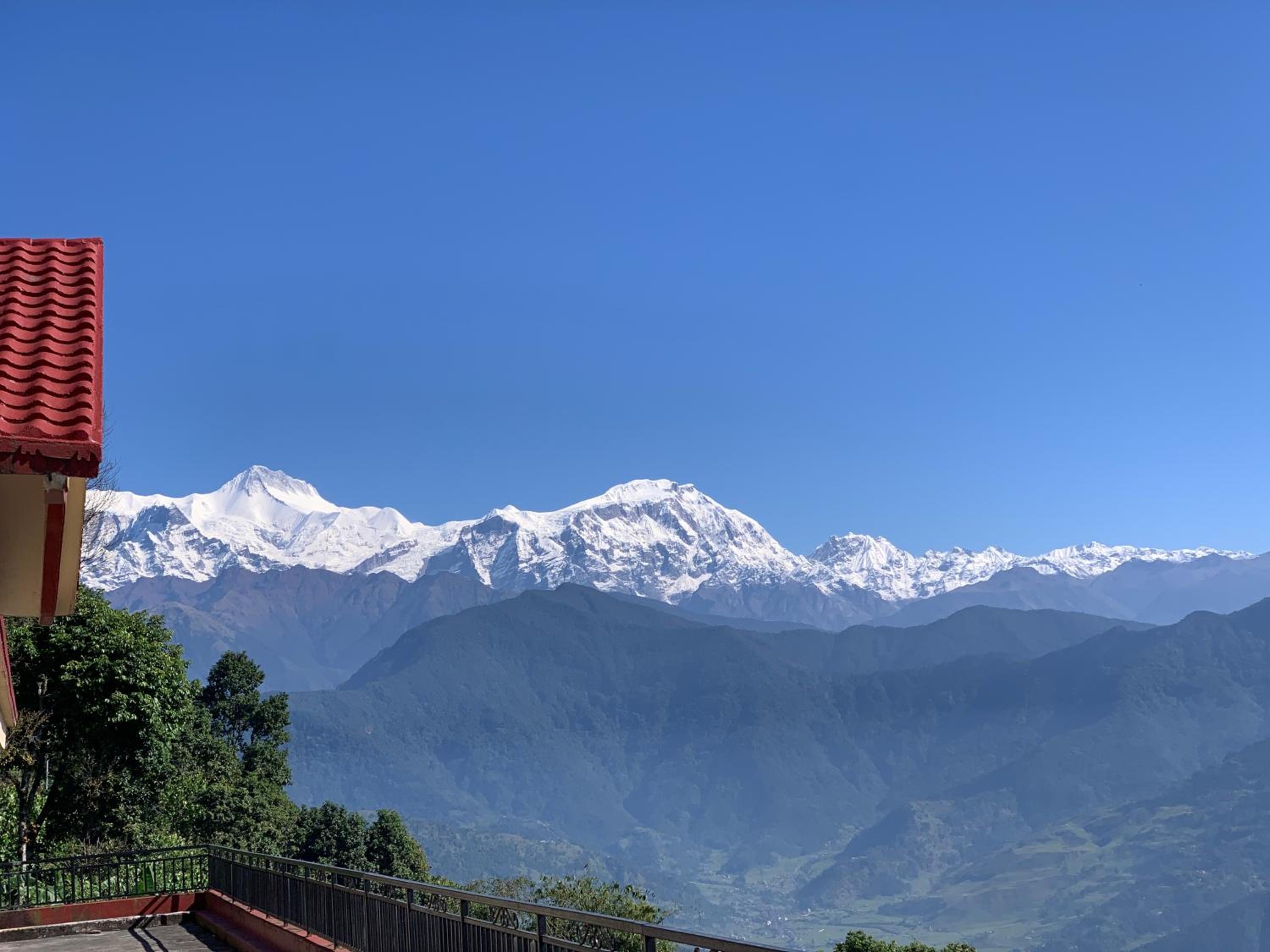 Superview Lodge - Family-Run, Himalayan Sunrise